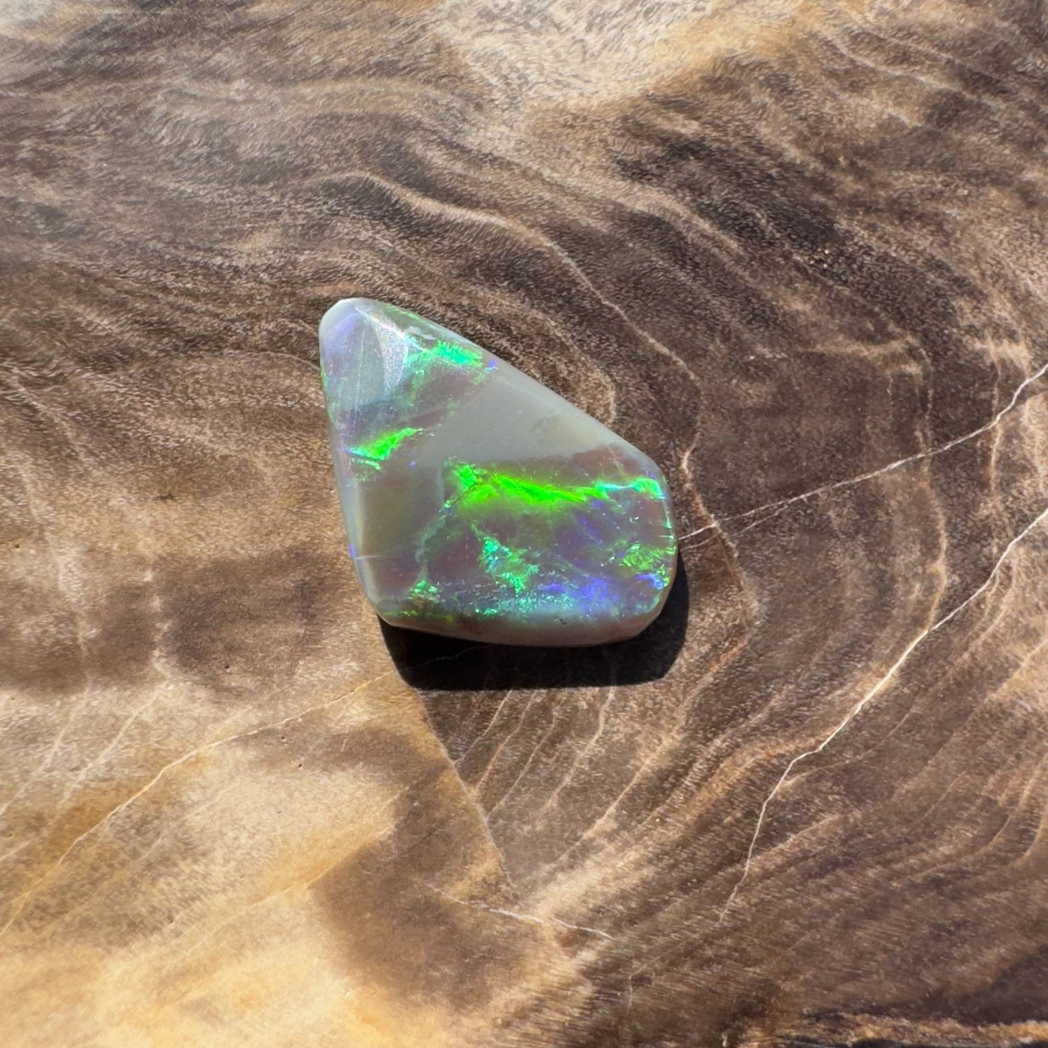 1.5ct Solid Hand - cut Lightning Ridge Semi Black Opal