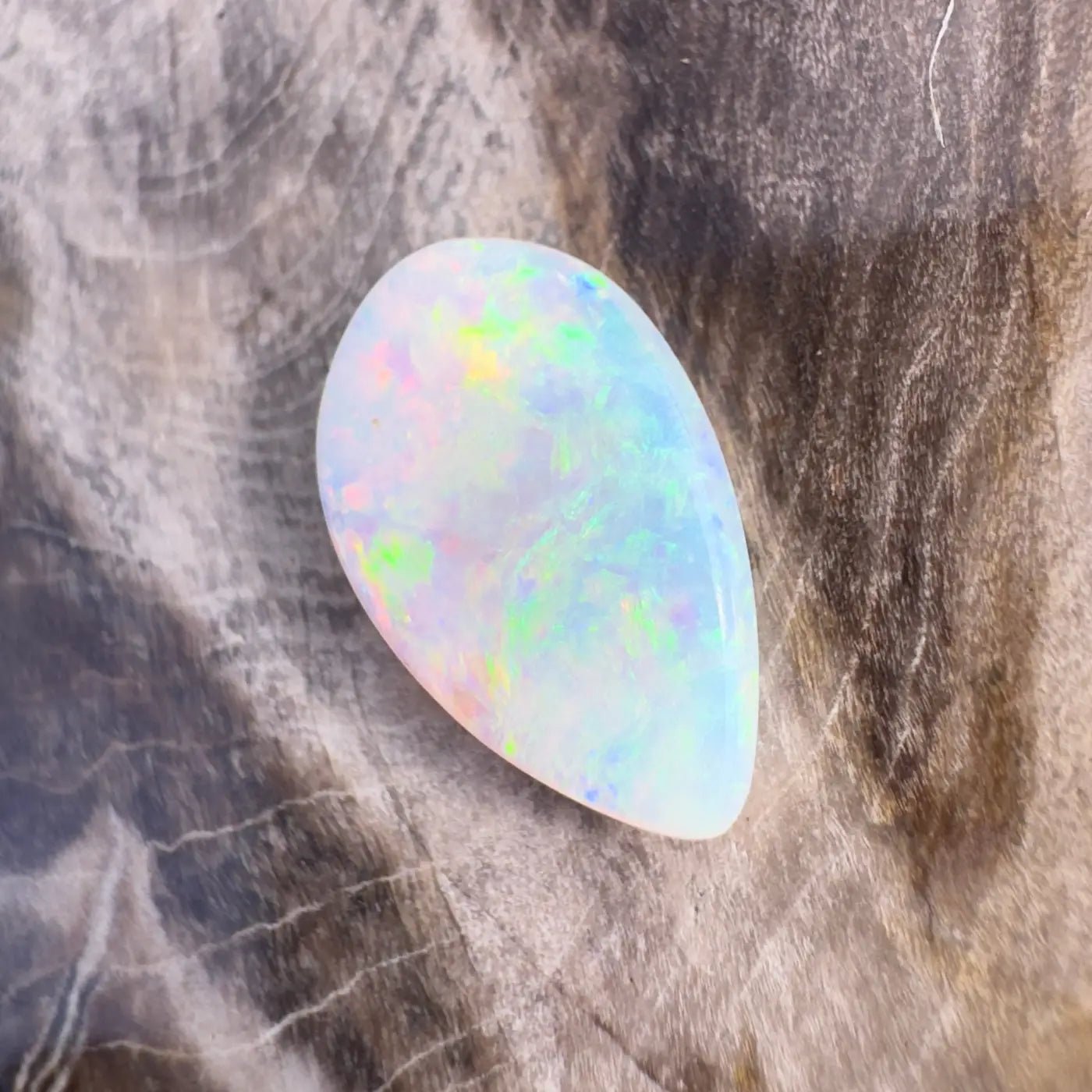 1.6ct Coober Pedy Opal Solid Hand - Cut