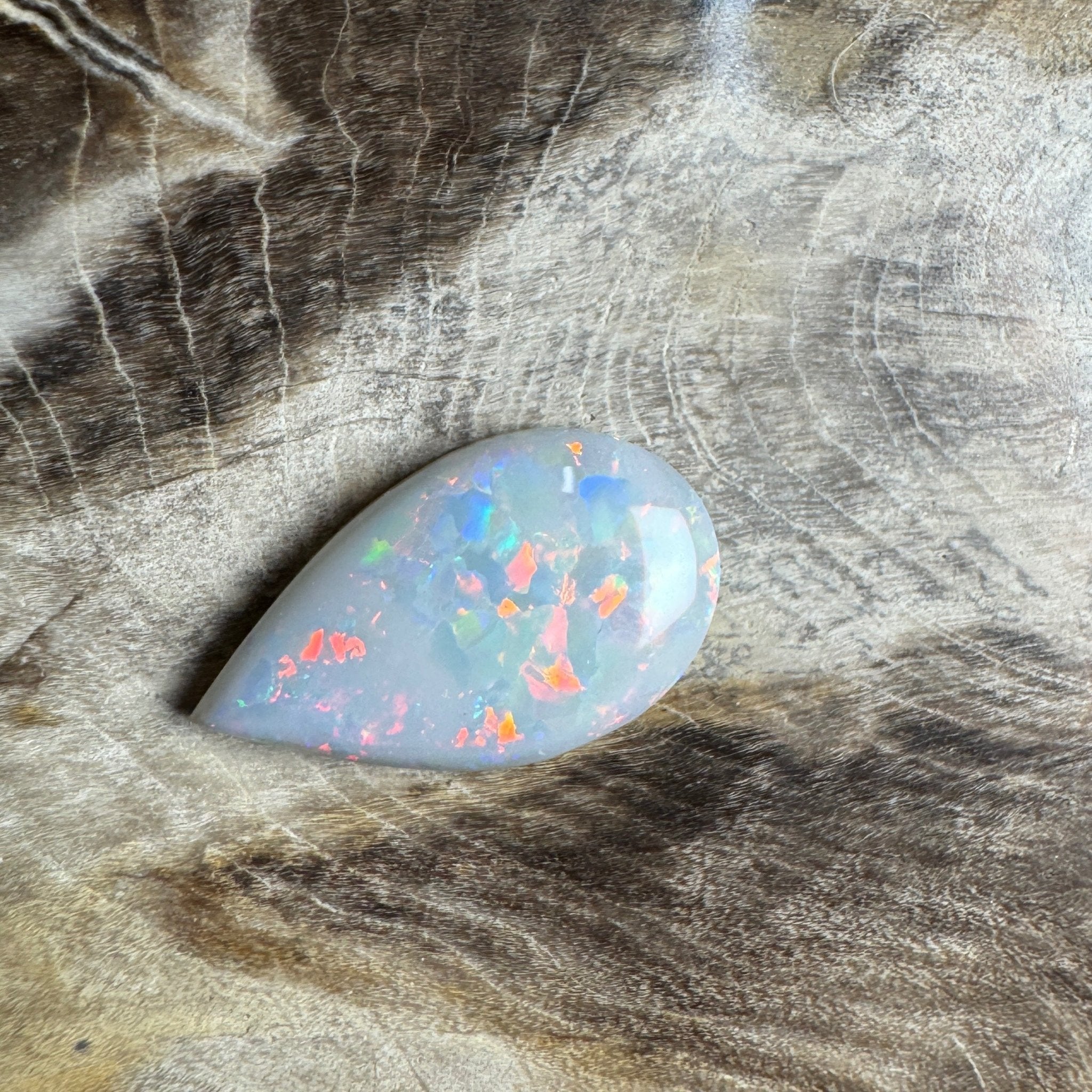 1.6ct Hand - Cut Solid Coober Pedy Opal