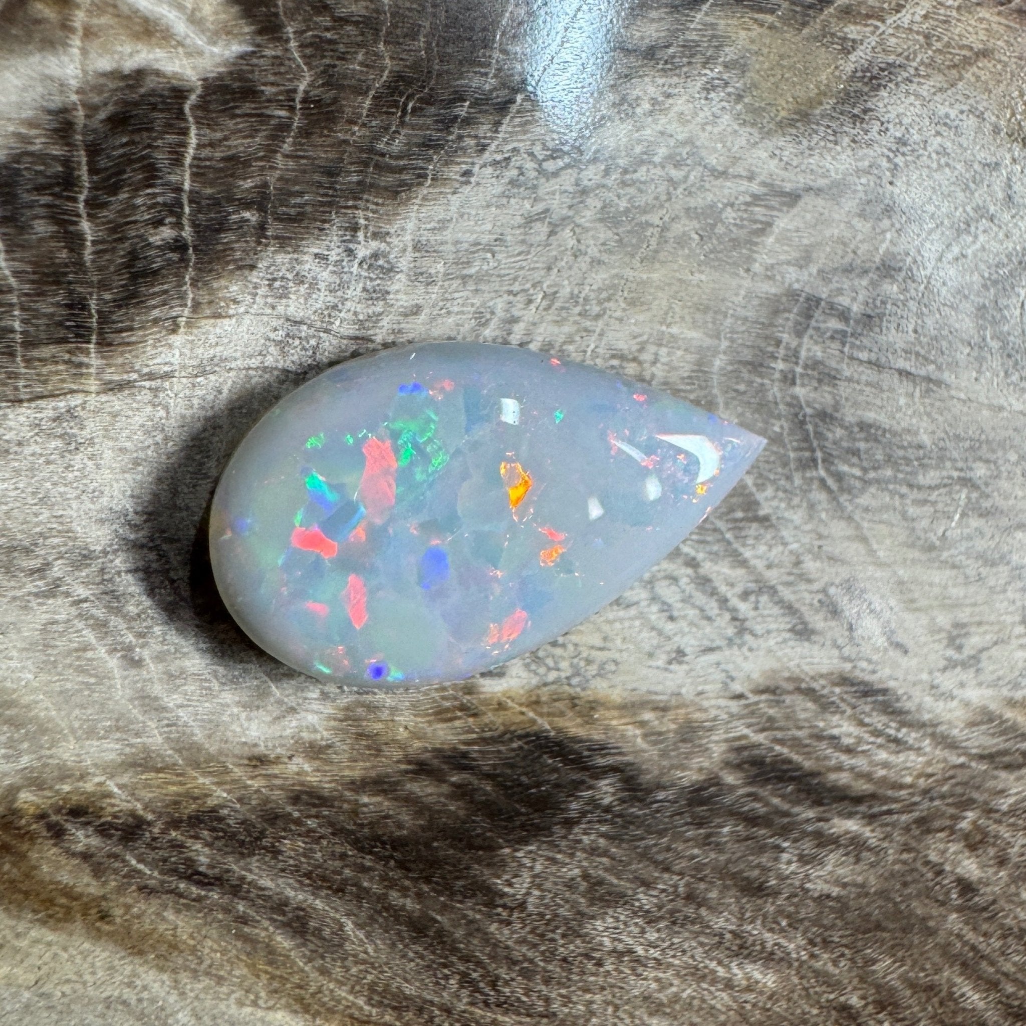 1.6ct Hand - Cut Solid Coober Pedy Opal