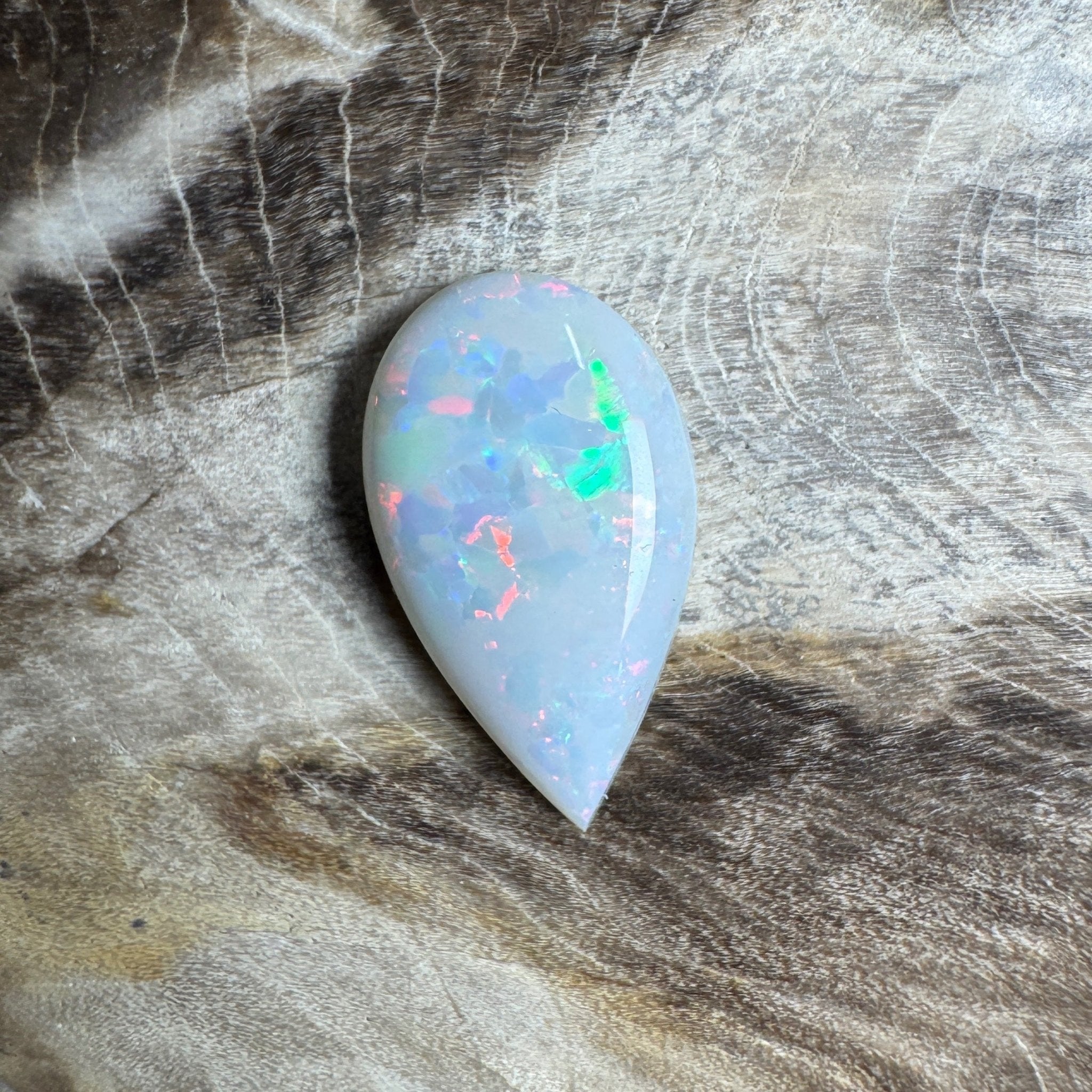 1.6ct Hand - Cut Solid Coober Pedy Opal