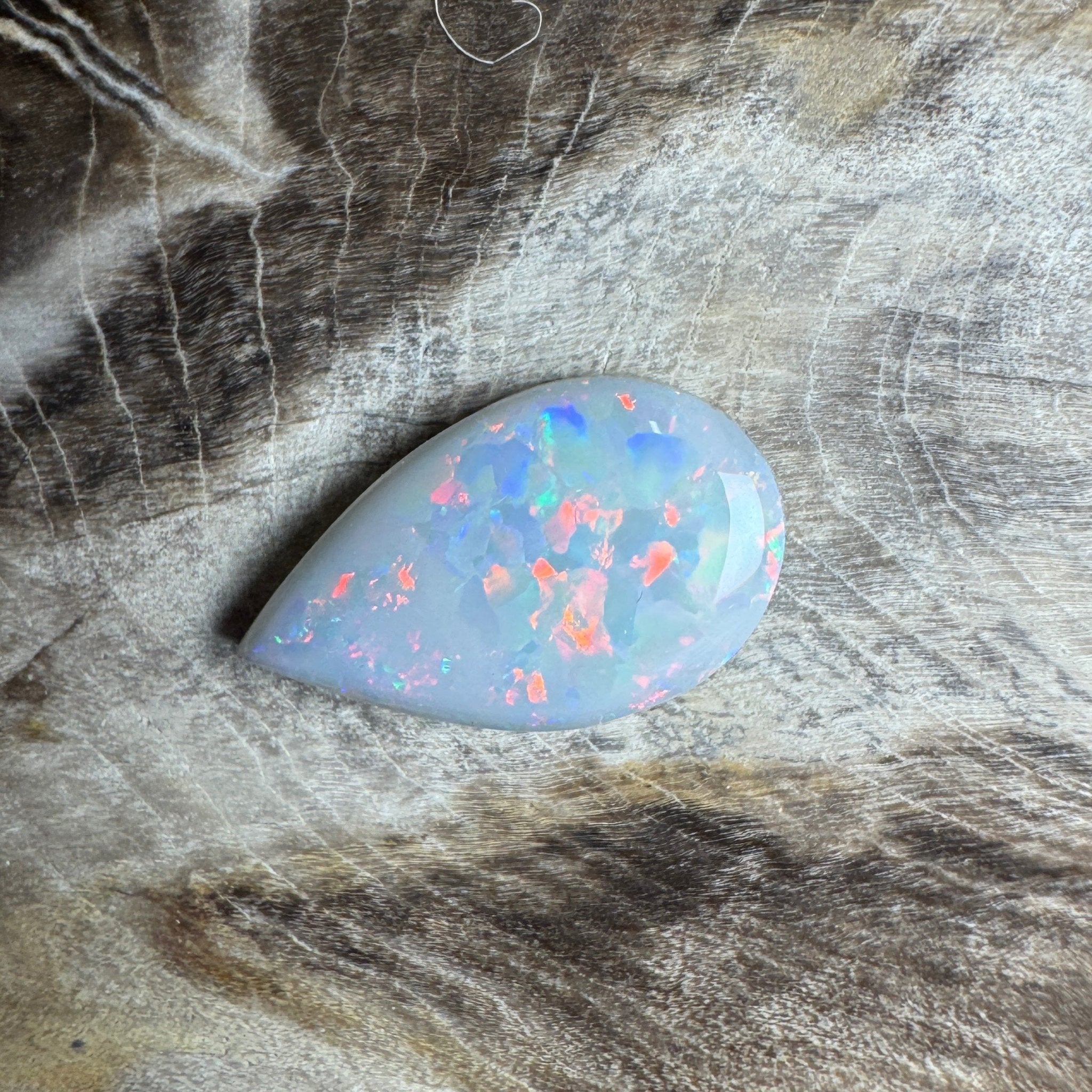 1.6ct Hand - Cut Solid Coober Pedy Opal