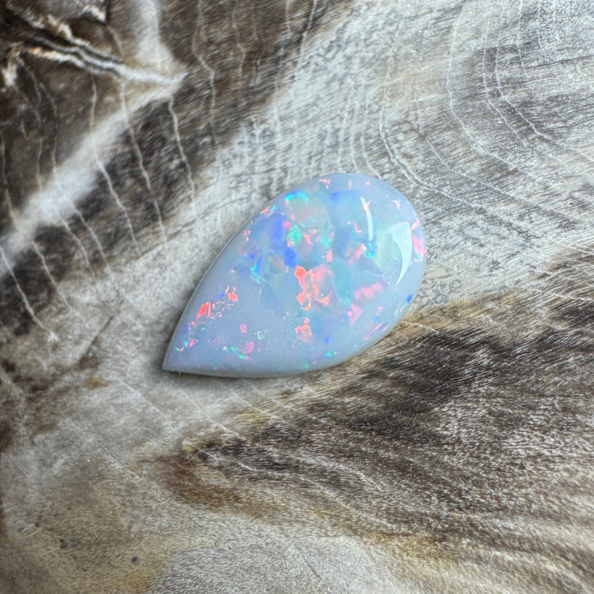 1.6ct Hand - Cut Solid Coober Pedy Opal