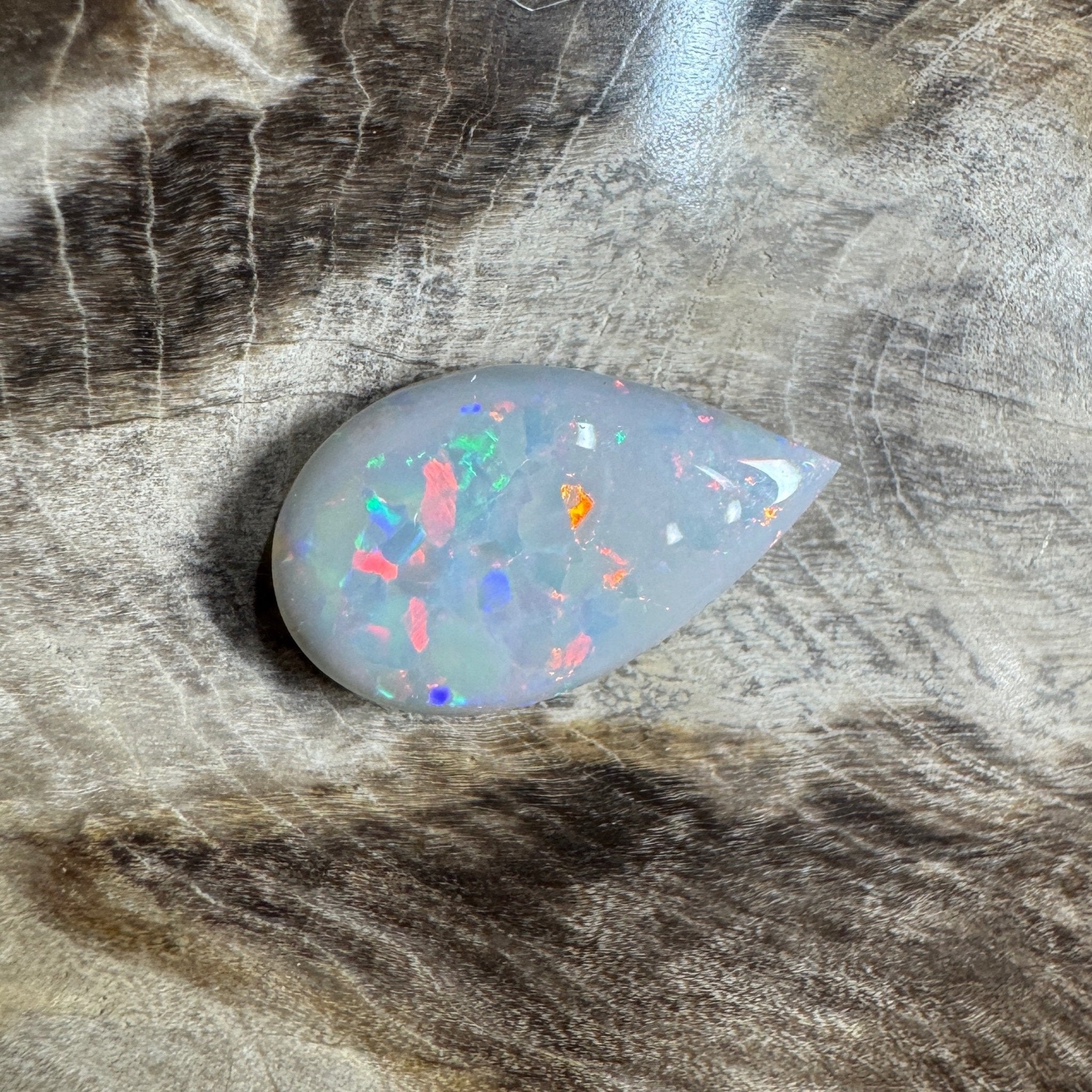 1.6ct Hand - Cut Solid Coober Pedy Opal