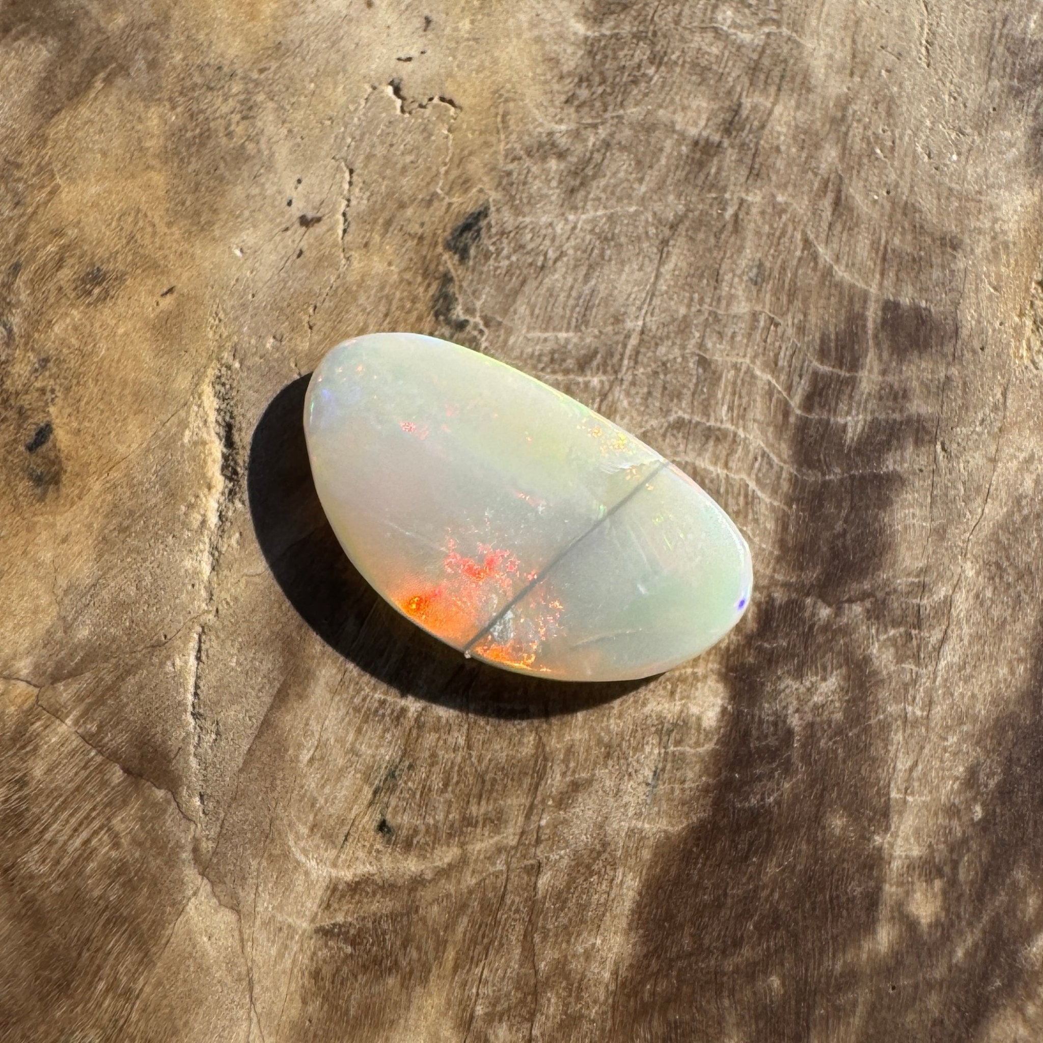 1.6ct Hand - cut Solid Lightning Ridge Opal