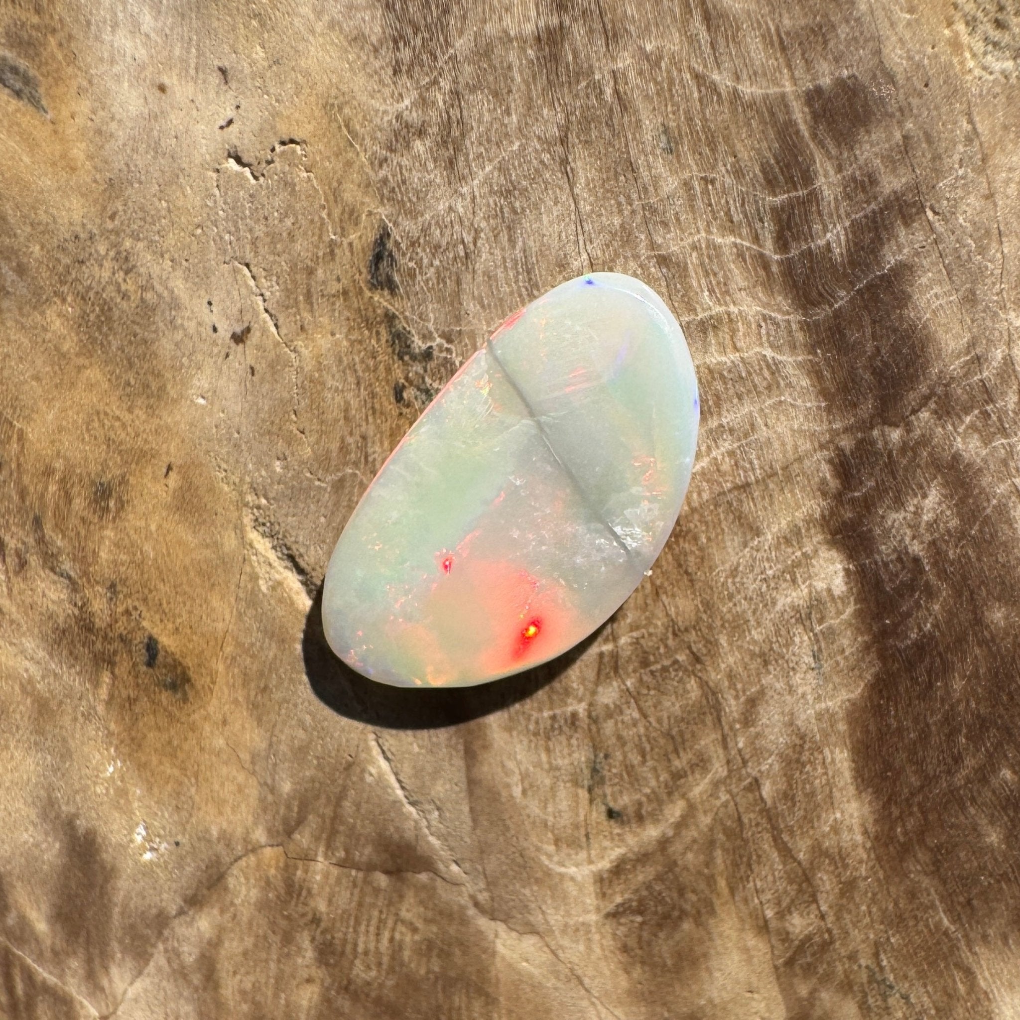 1.6ct Hand - cut Solid Lightning Ridge Opal