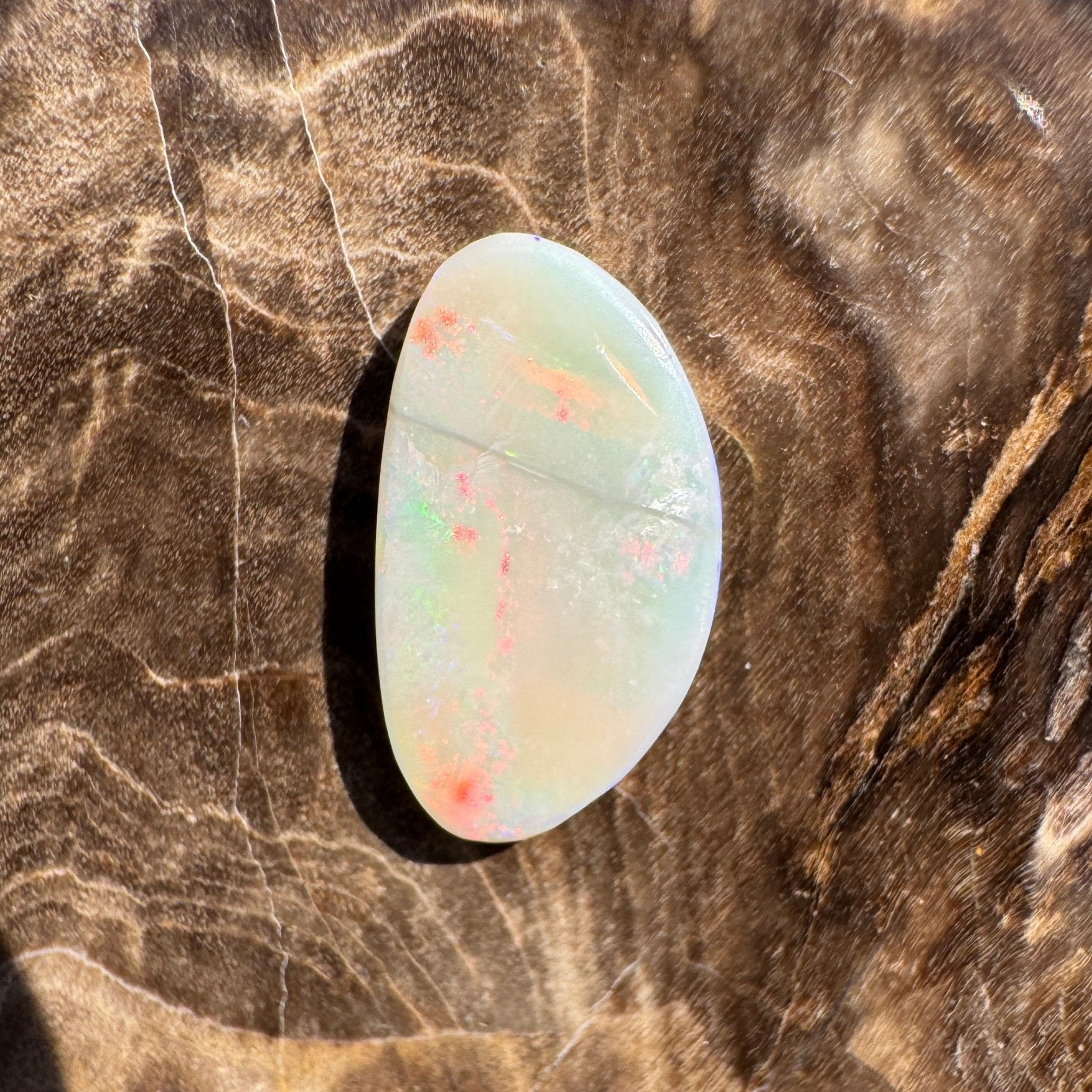 1.6ct Hand - cut Solid Lightning Ridge Opal
