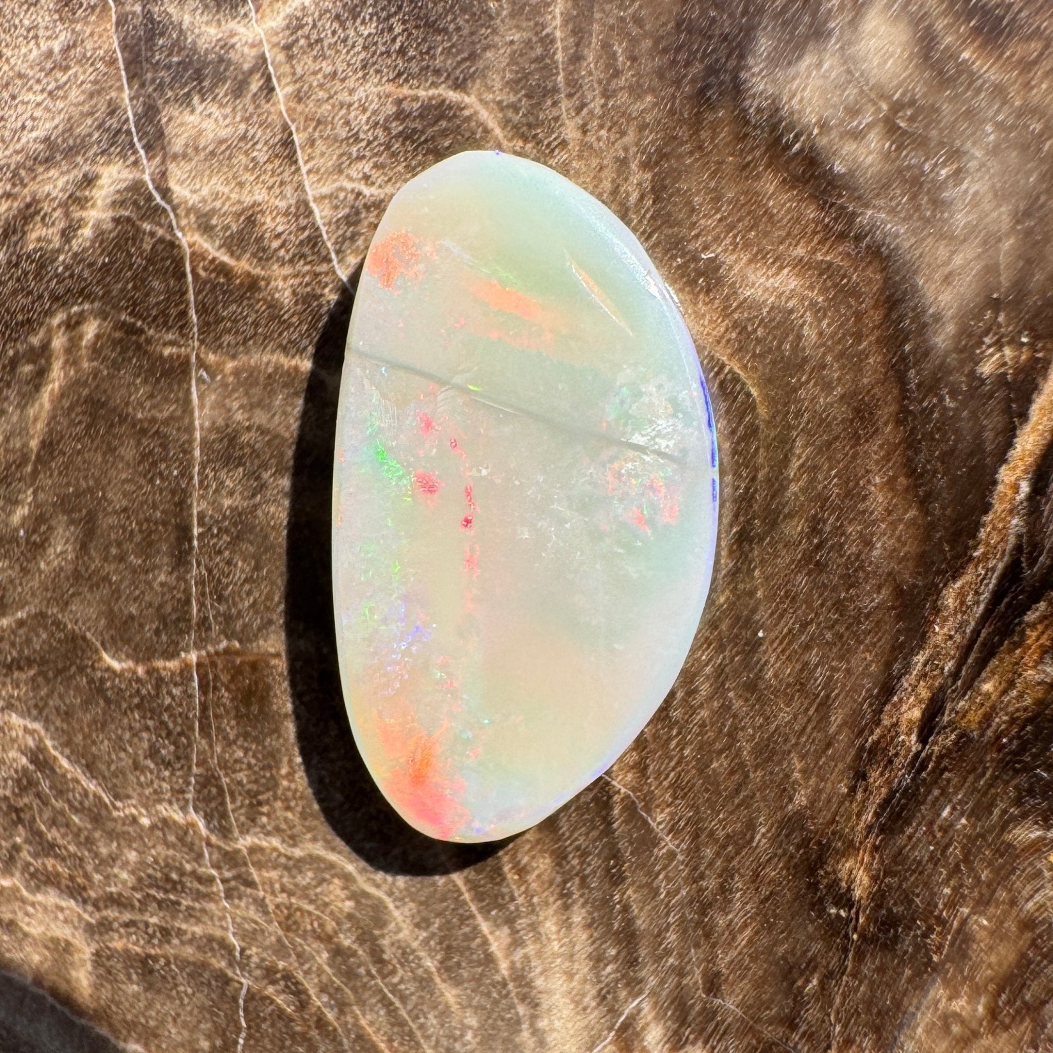 1.6ct Hand - cut Solid Lightning Ridge Opal