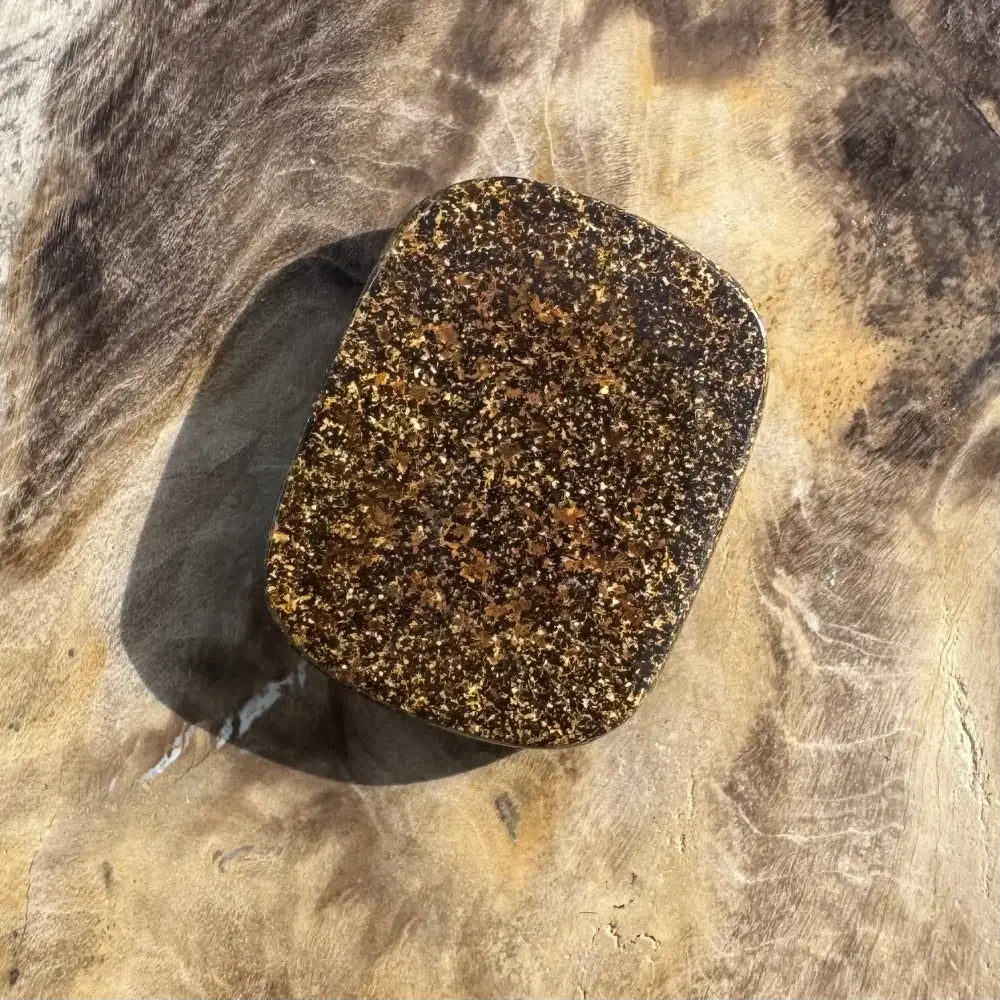 Speckled brown and gold stone.