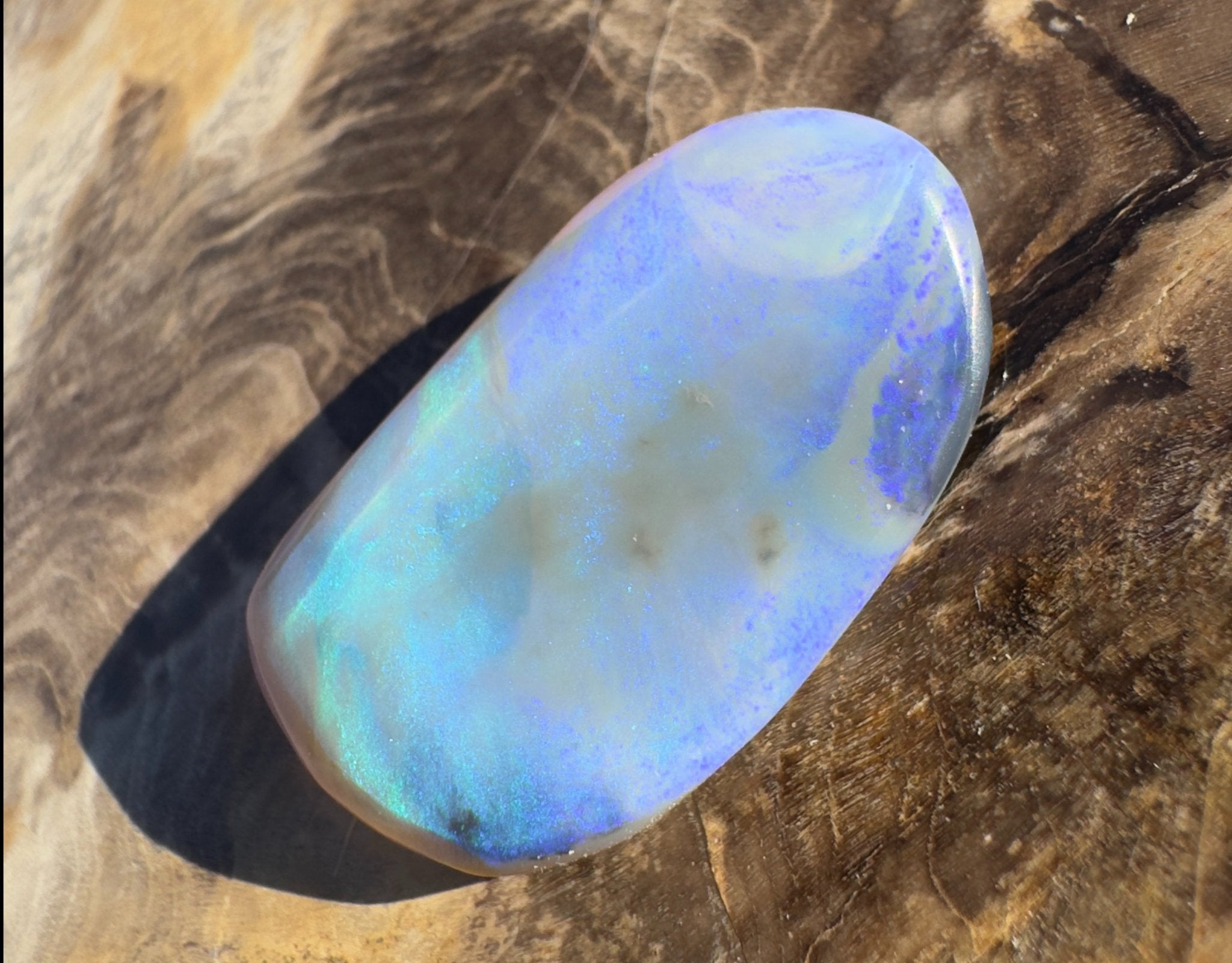 17ct Hand - Cut Solid Lightning Ridge Opal