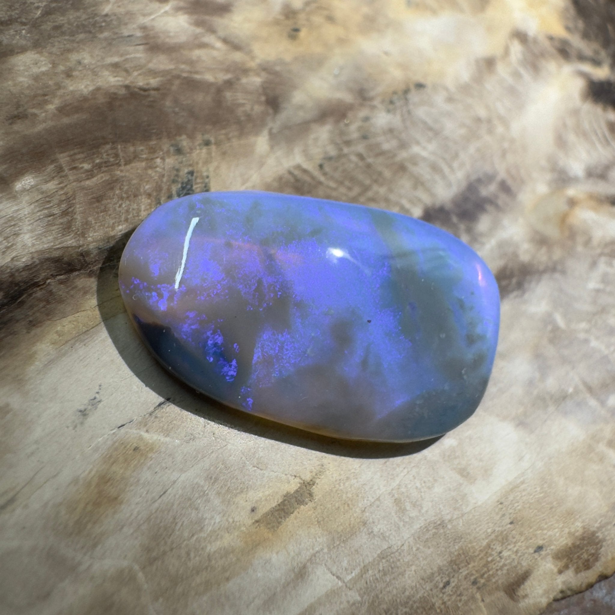 17ct Hand - Cut Solid Lightning Ridge Opal