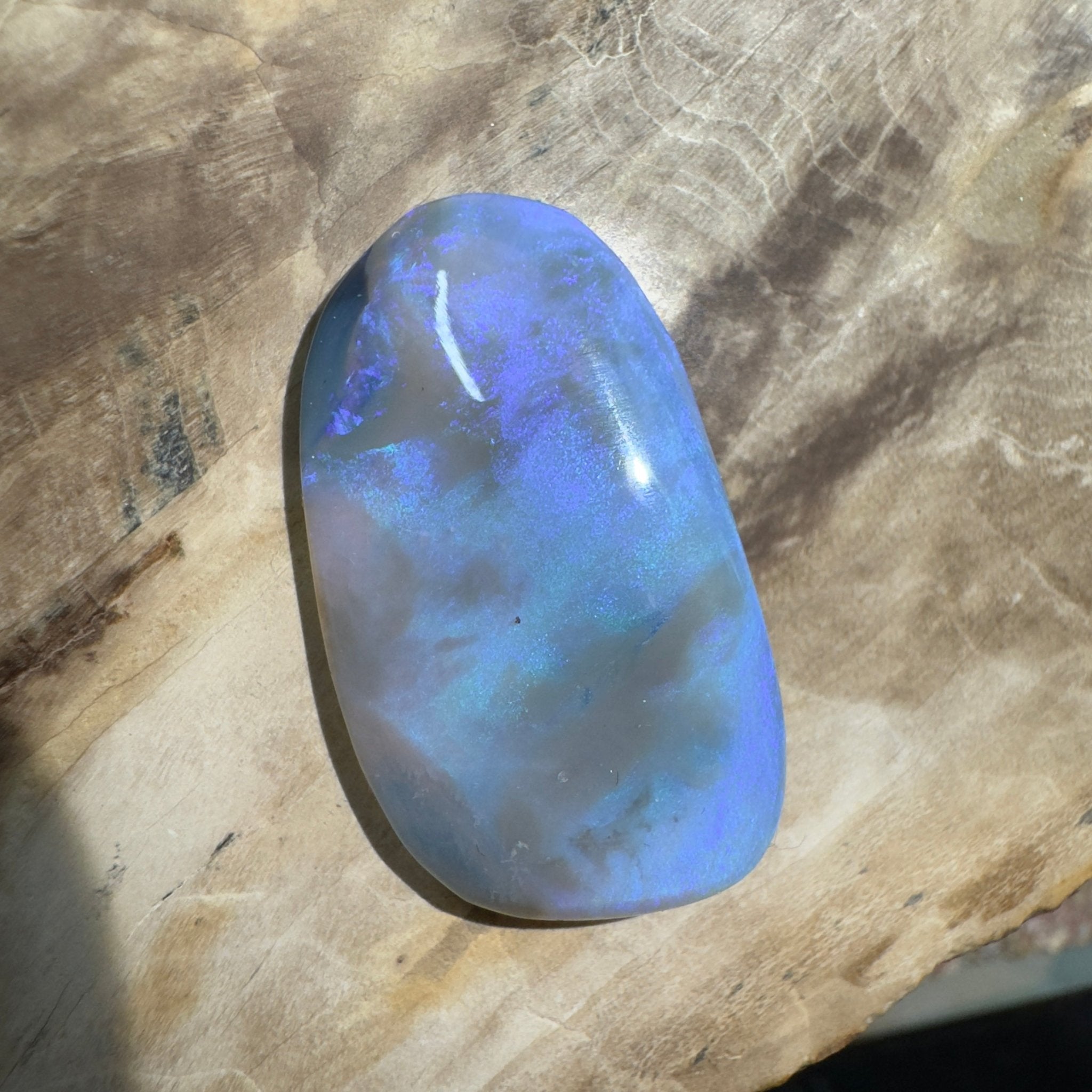 17ct Hand - Cut Solid Lightning Ridge Opal