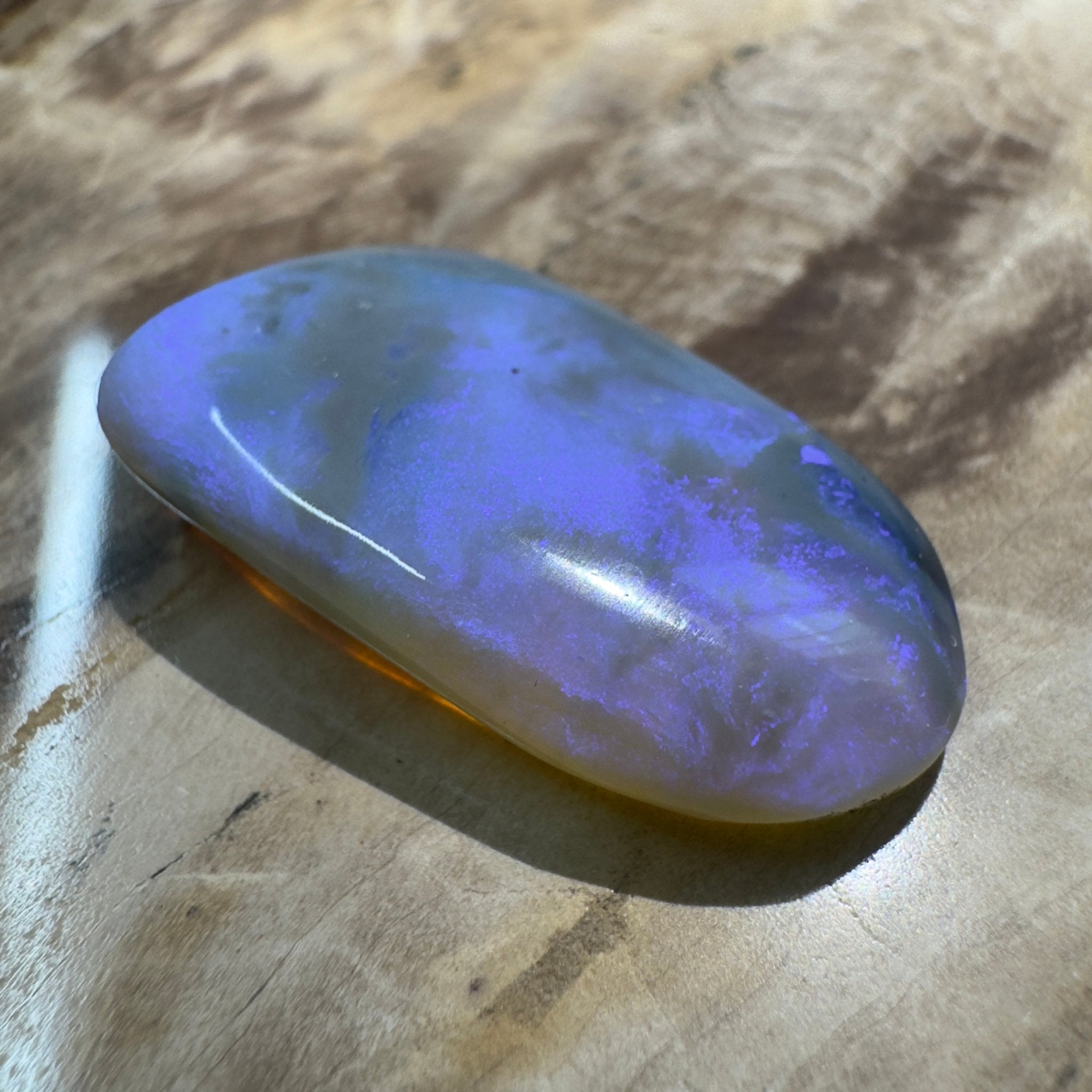 17ct Hand - Cut Solid Lightning Ridge Opal