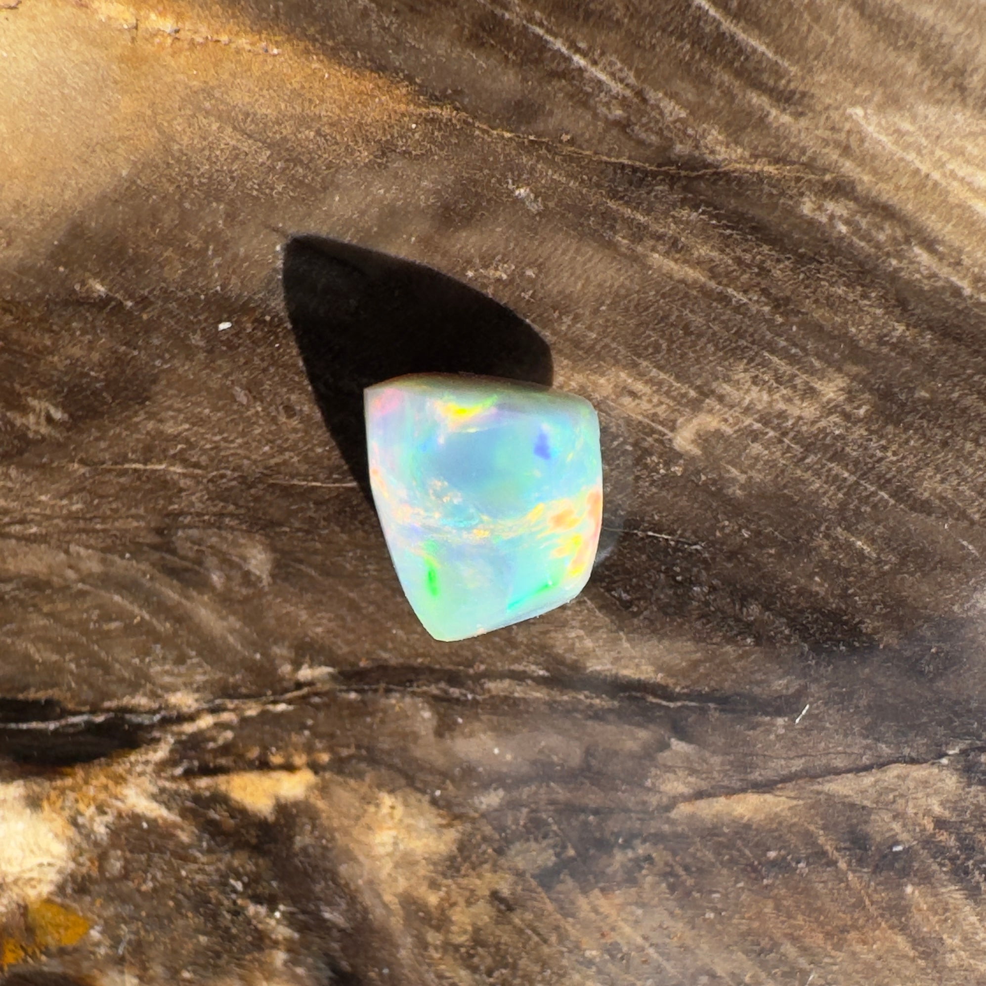 1.7ct Hand - cut Solid Lightning Ridge Opal