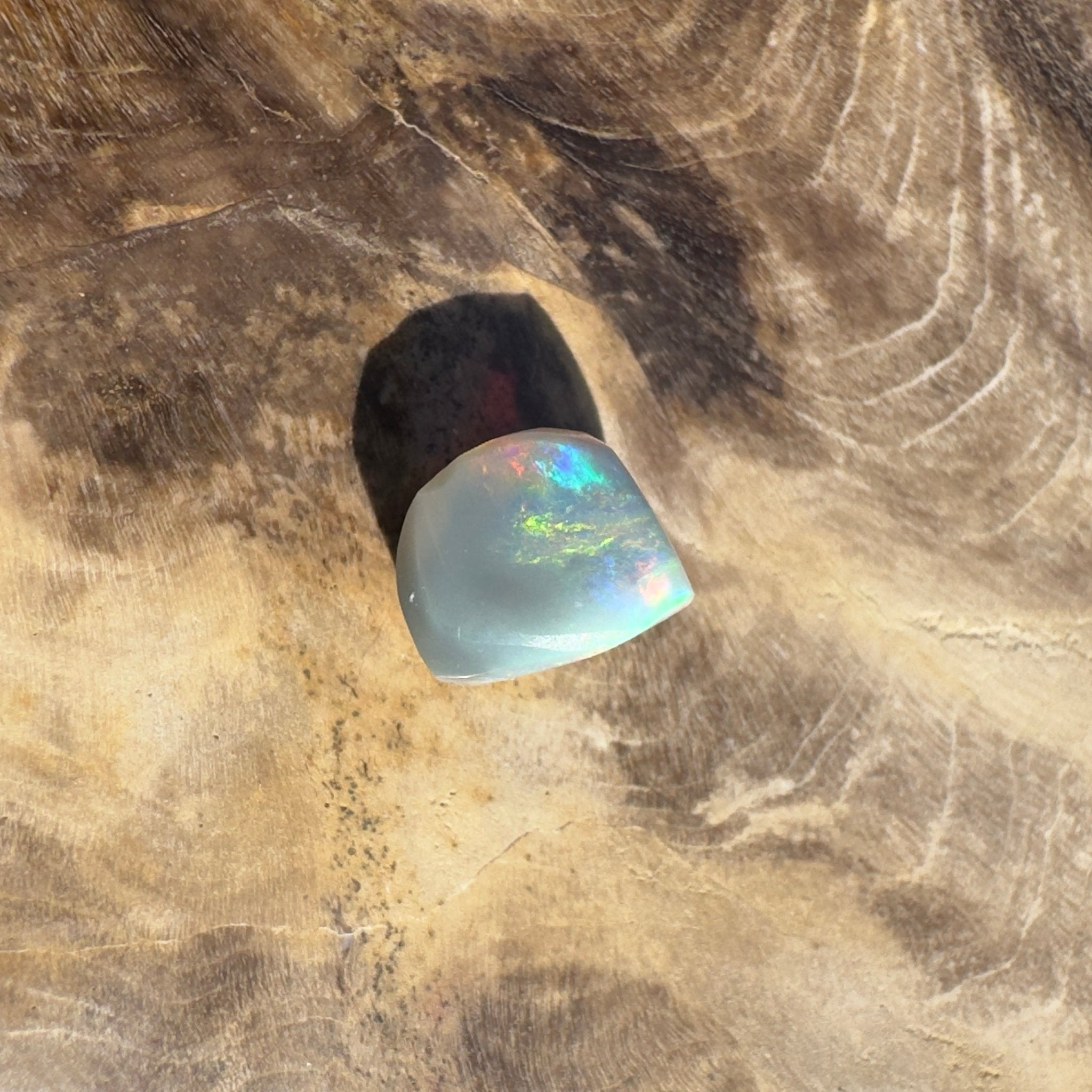 1.7ct Hand - cut Solid Lightning Ridge Opal