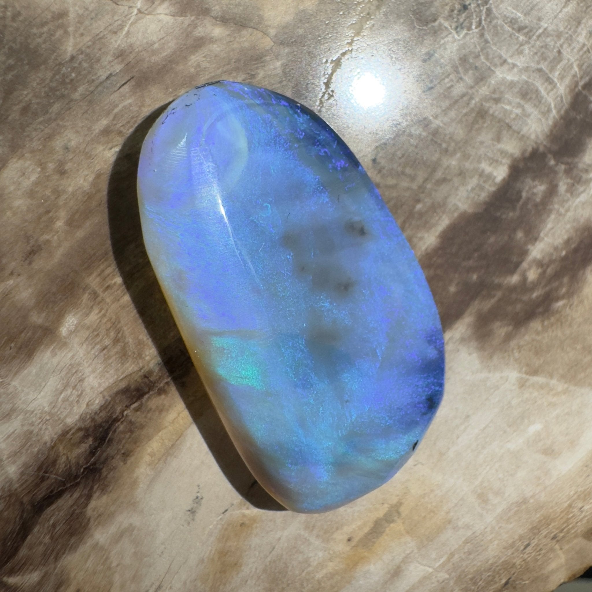 17ct Hand - Cut Solid Lightning Ridge Opal