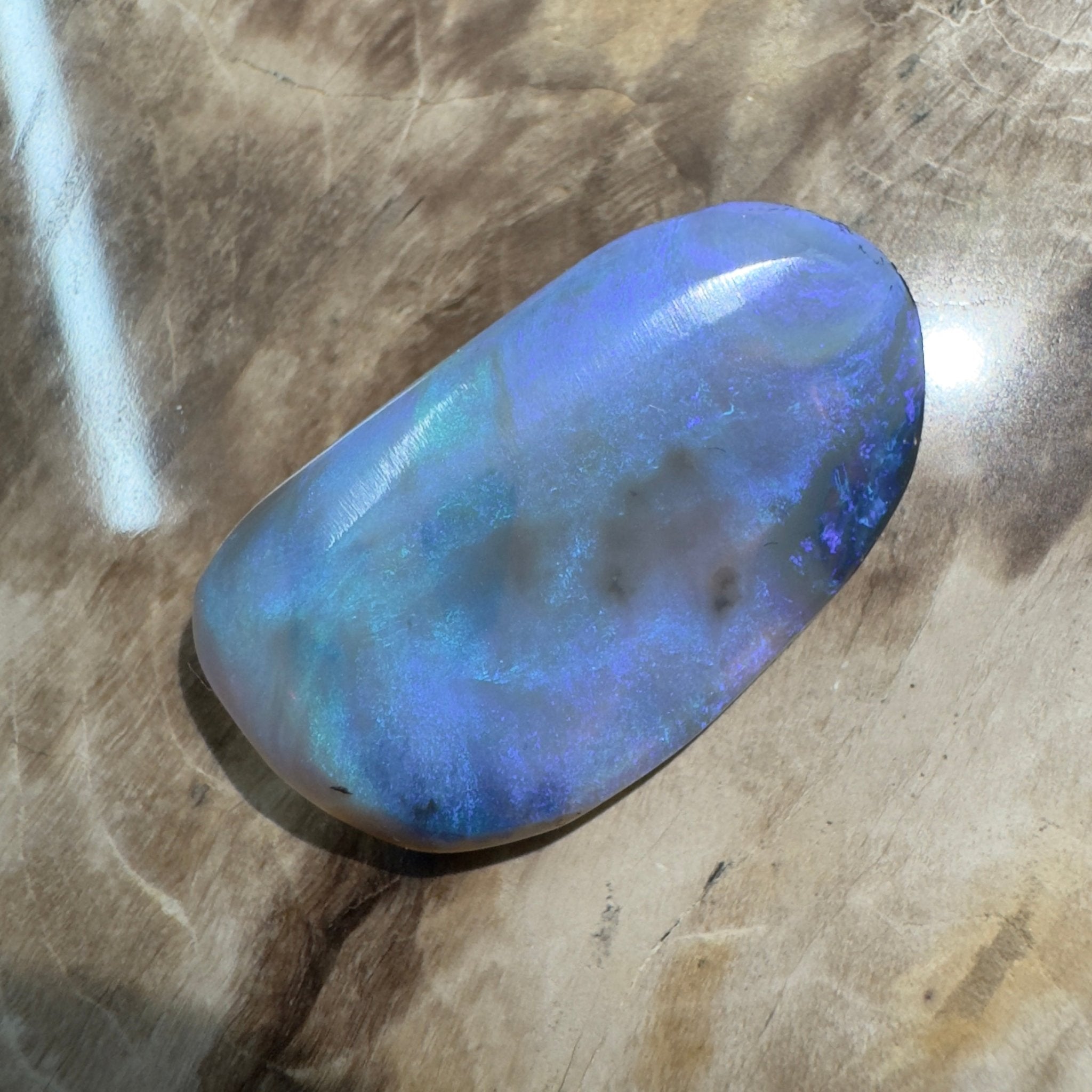 17ct Hand - Cut Solid Lightning Ridge Opal