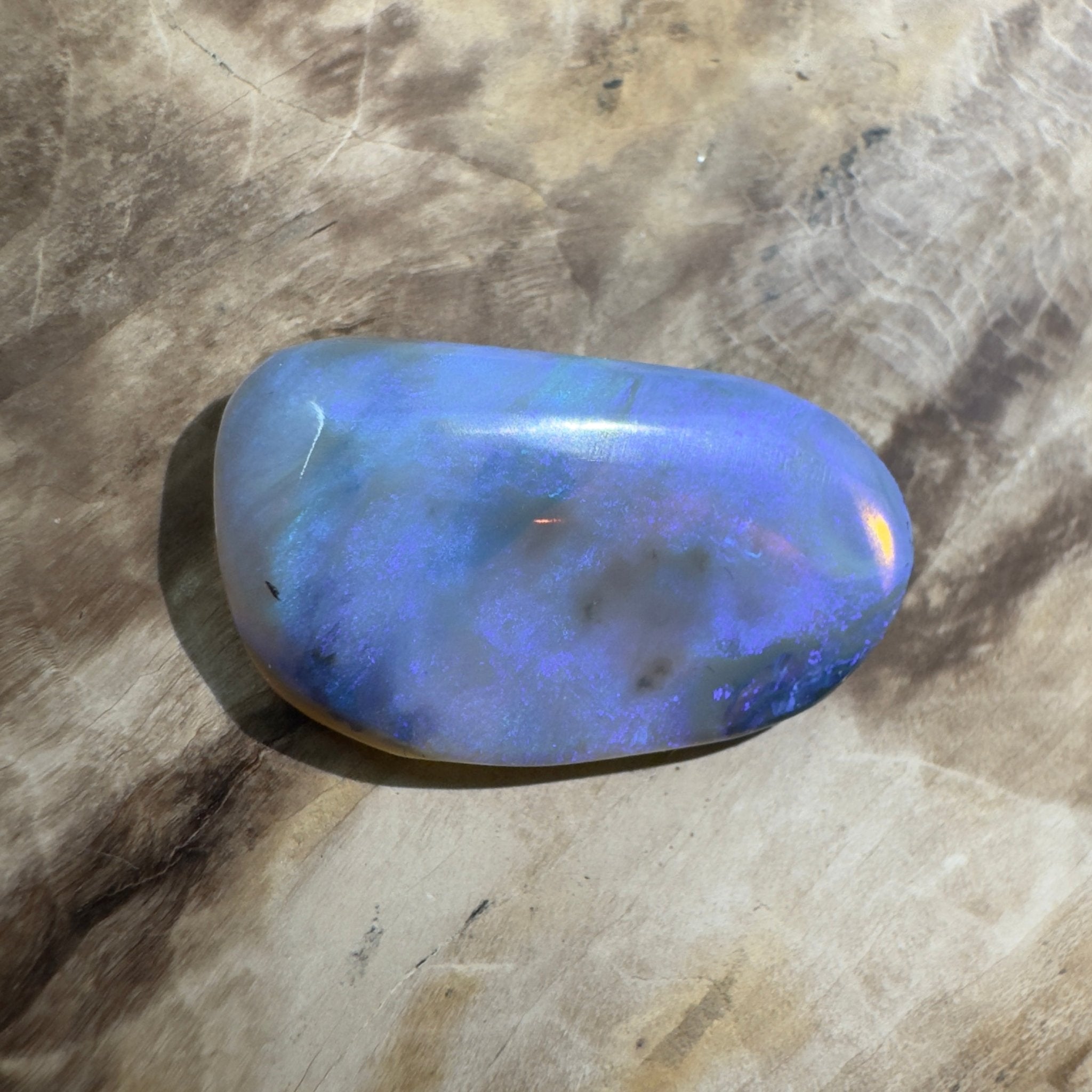 17ct Hand - Cut Solid Lightning Ridge Opal
