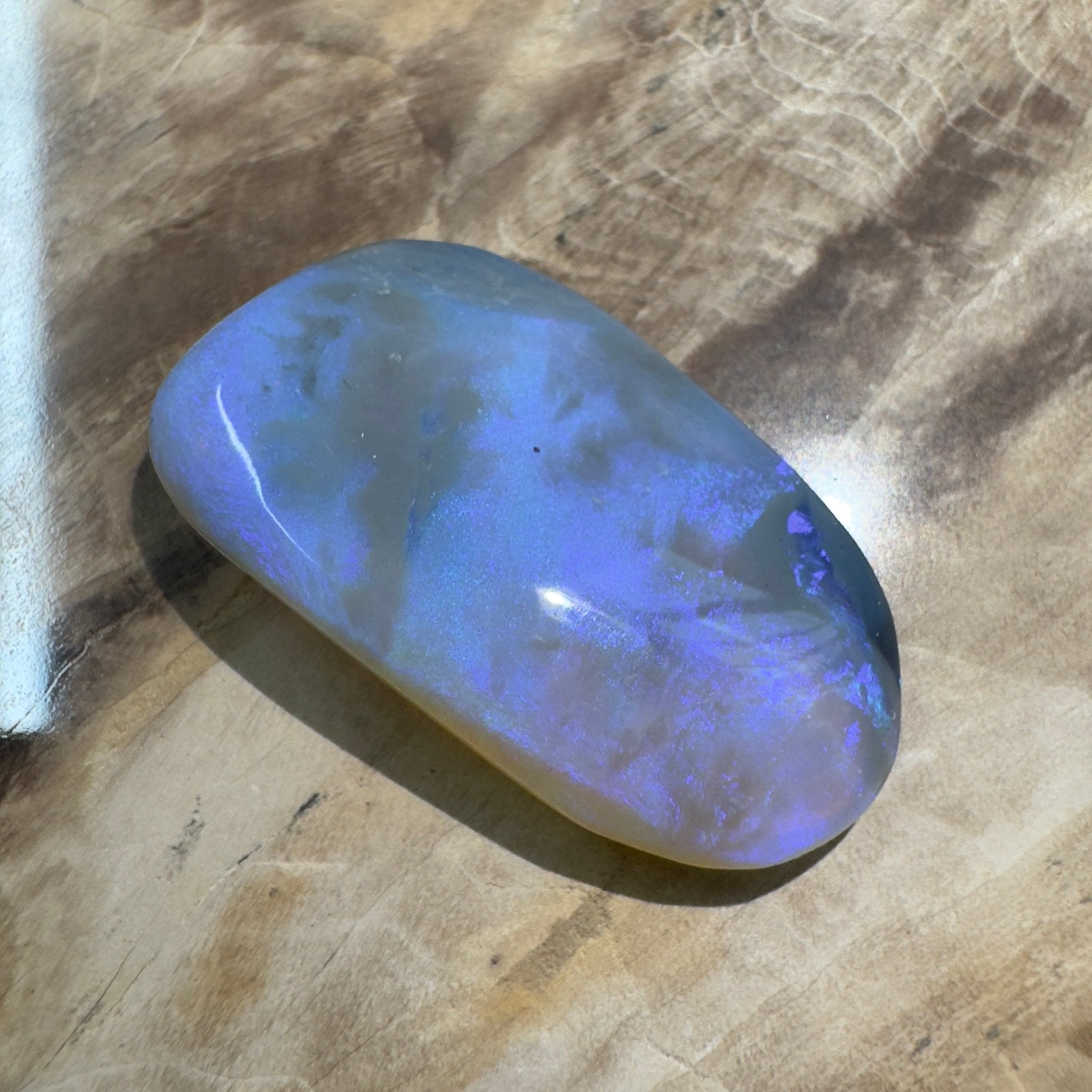 17ct Hand - Cut Solid Lightning Ridge Opal