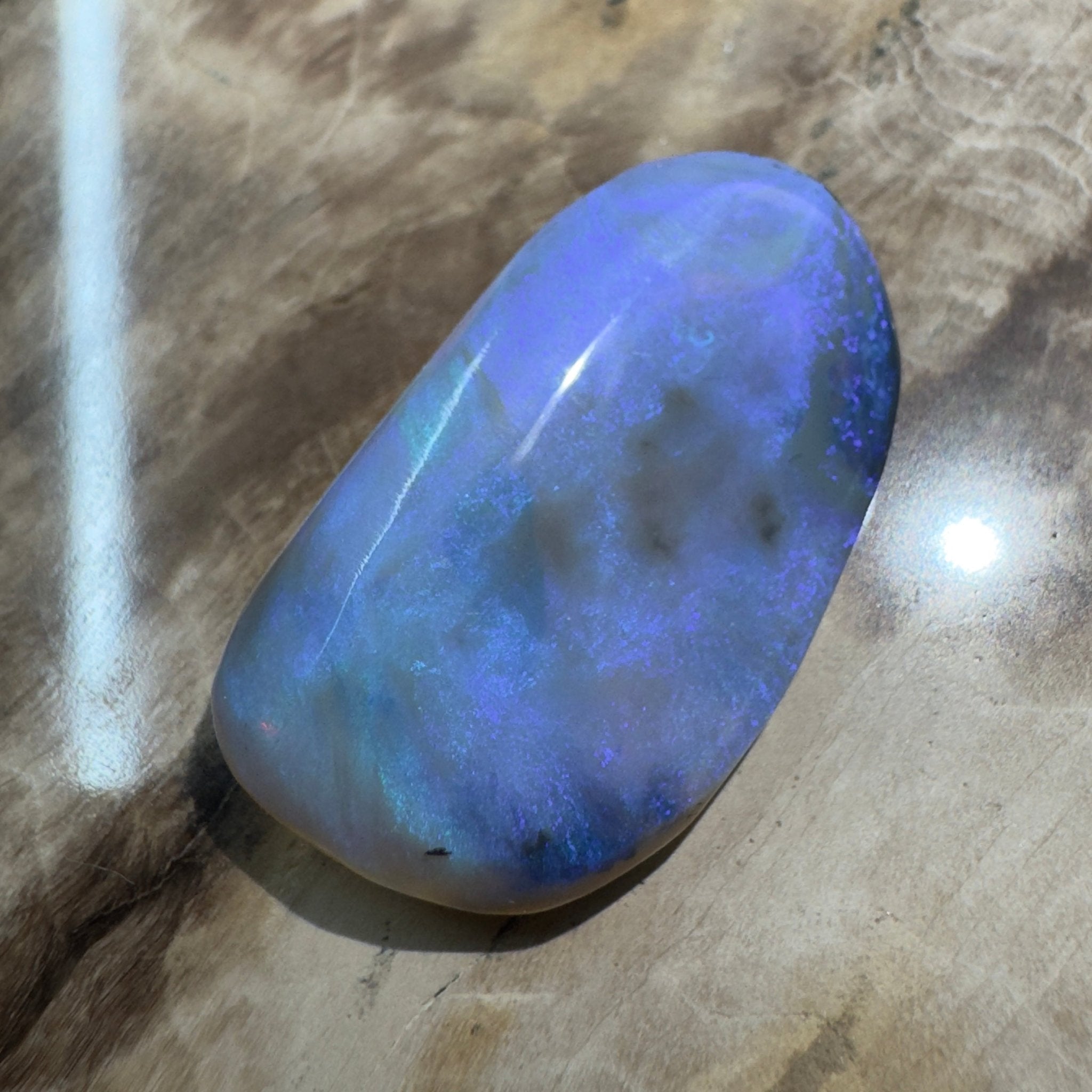 17ct Hand - Cut Solid Lightning Ridge Opal