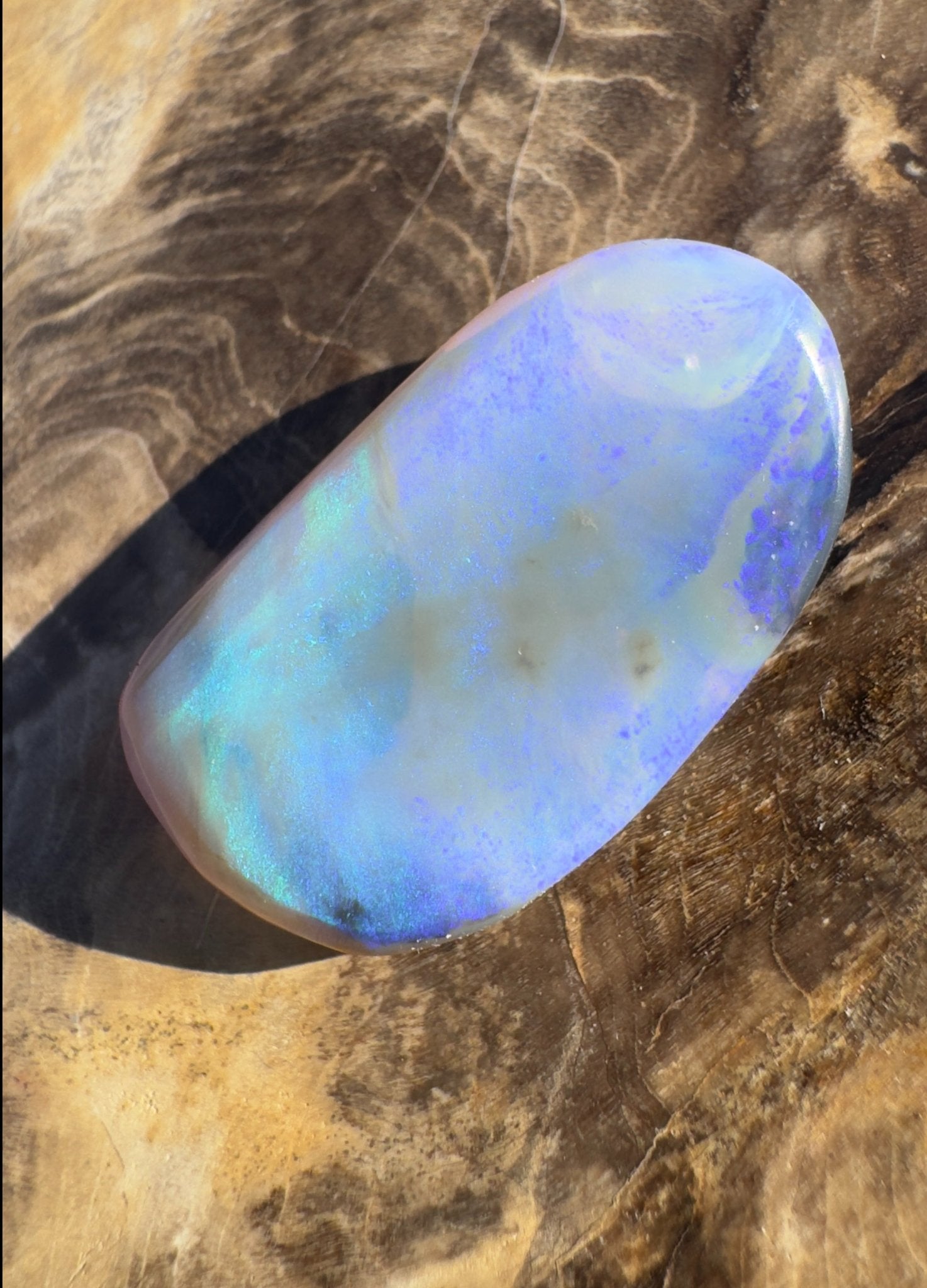 17ct Hand - Cut Solid Lightning Ridge Opal