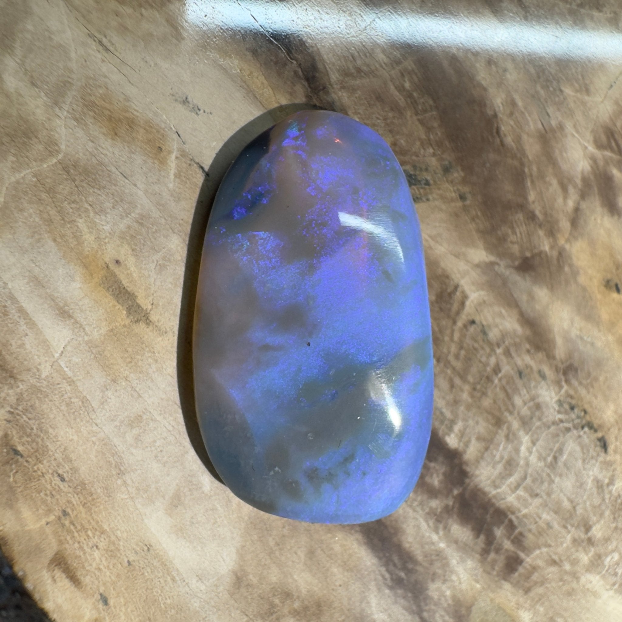 17ct Hand - Cut Solid Lightning Ridge Opal