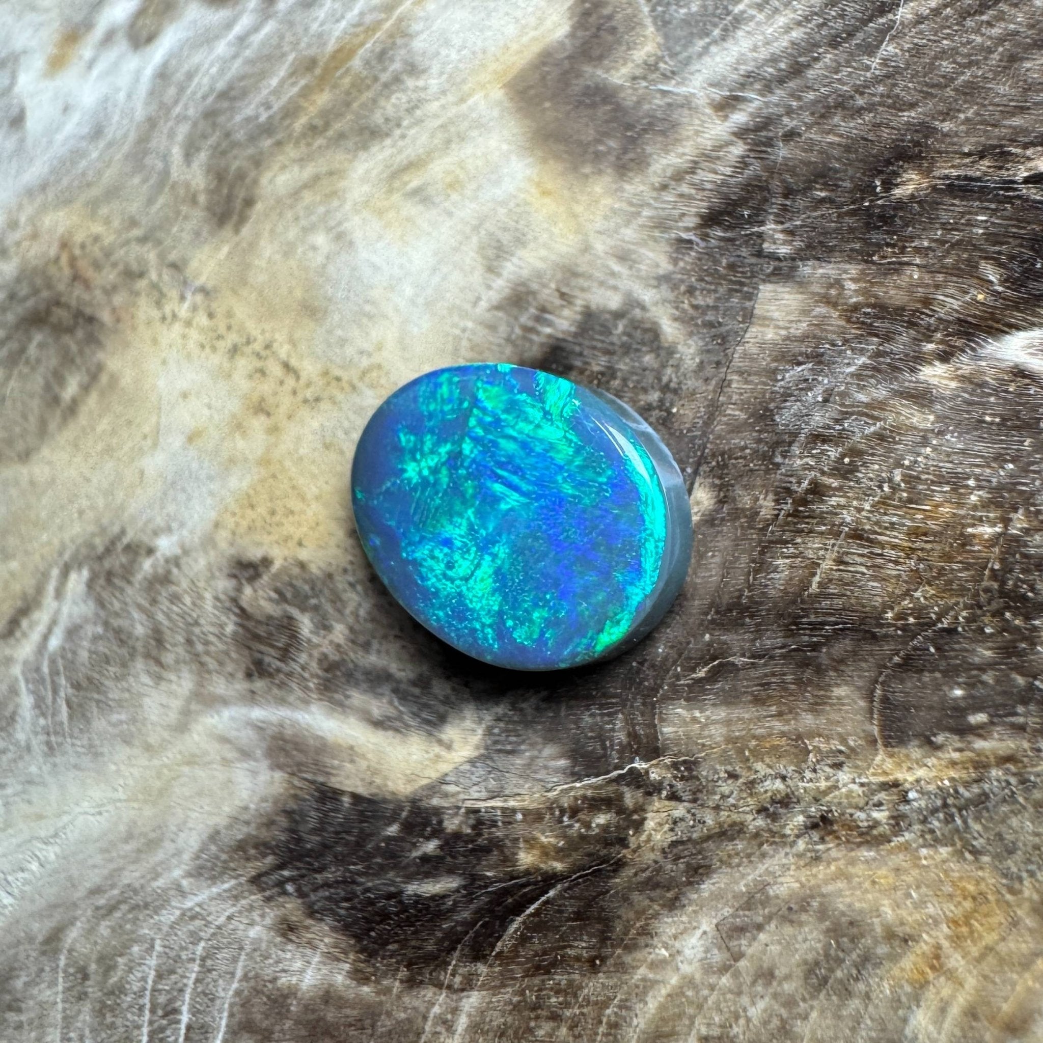 1.7ct Hand - cut Solid Lightning Ridge Semi Black Opal