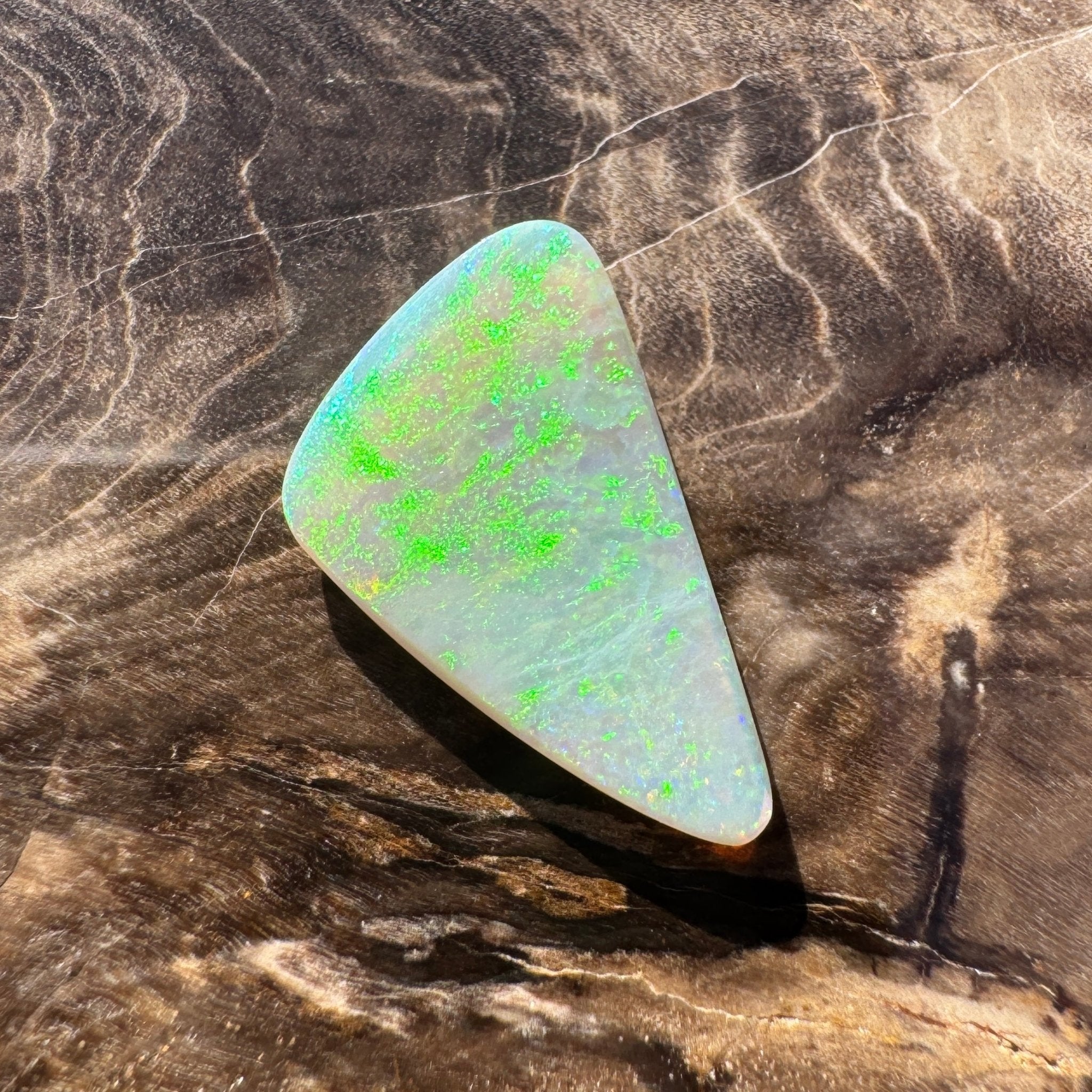 1.7ct Hand - cut Solid Lightning Ridge Semi Black Opal