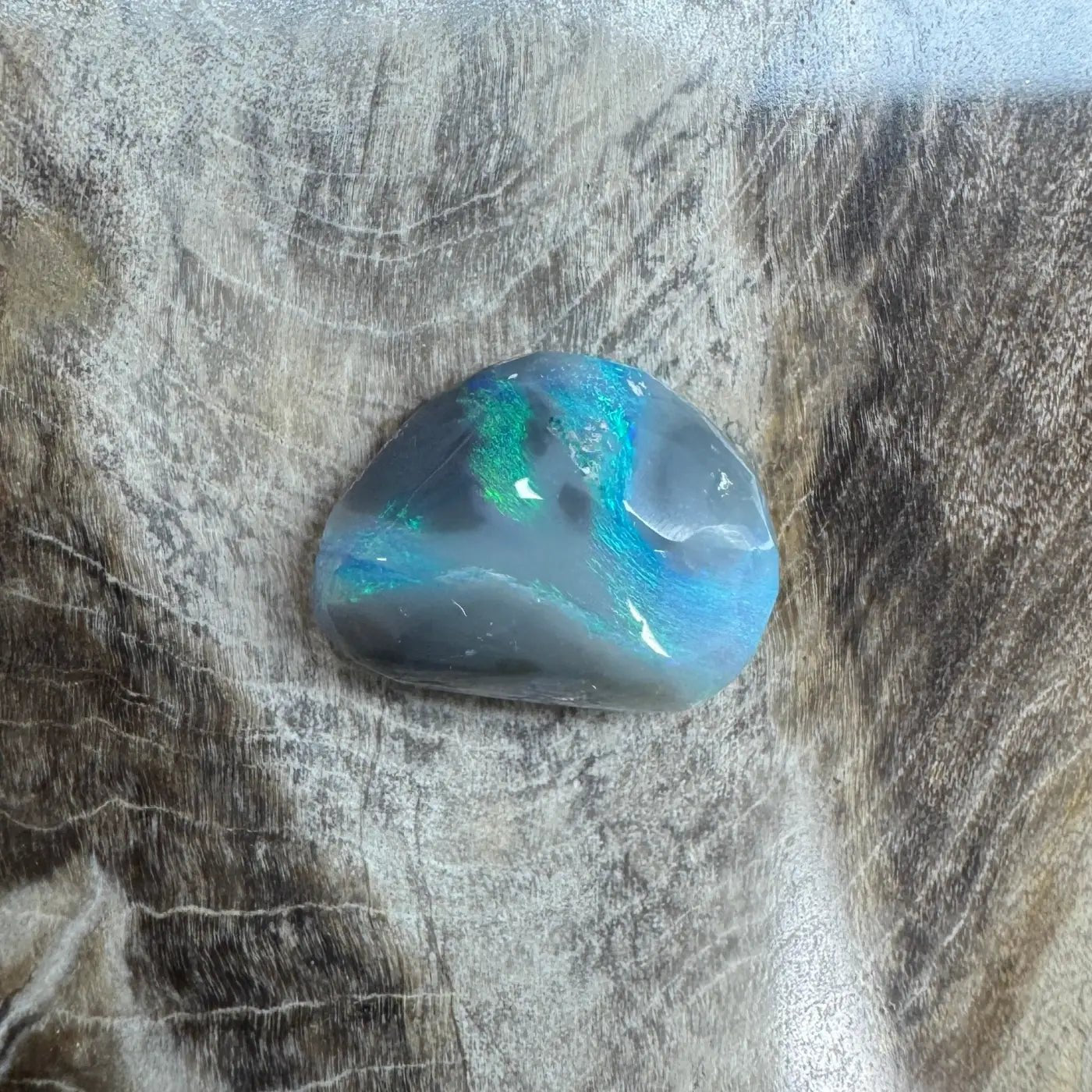 1.7ct Hand - Cut Solid Lightning Ridge Semi Black Opal