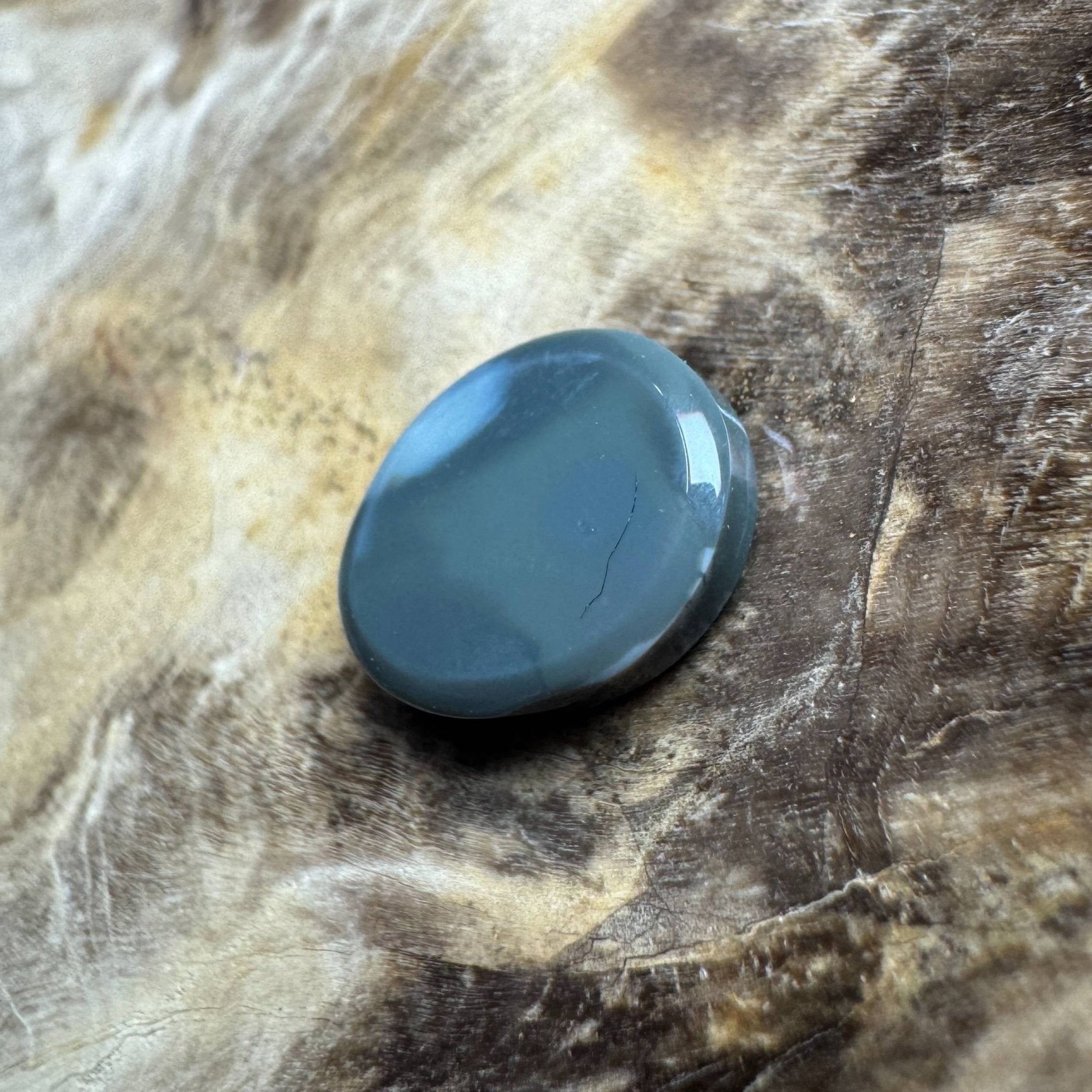 1.7ct Hand - cut Solid Lightning Ridge Semi Black Opal