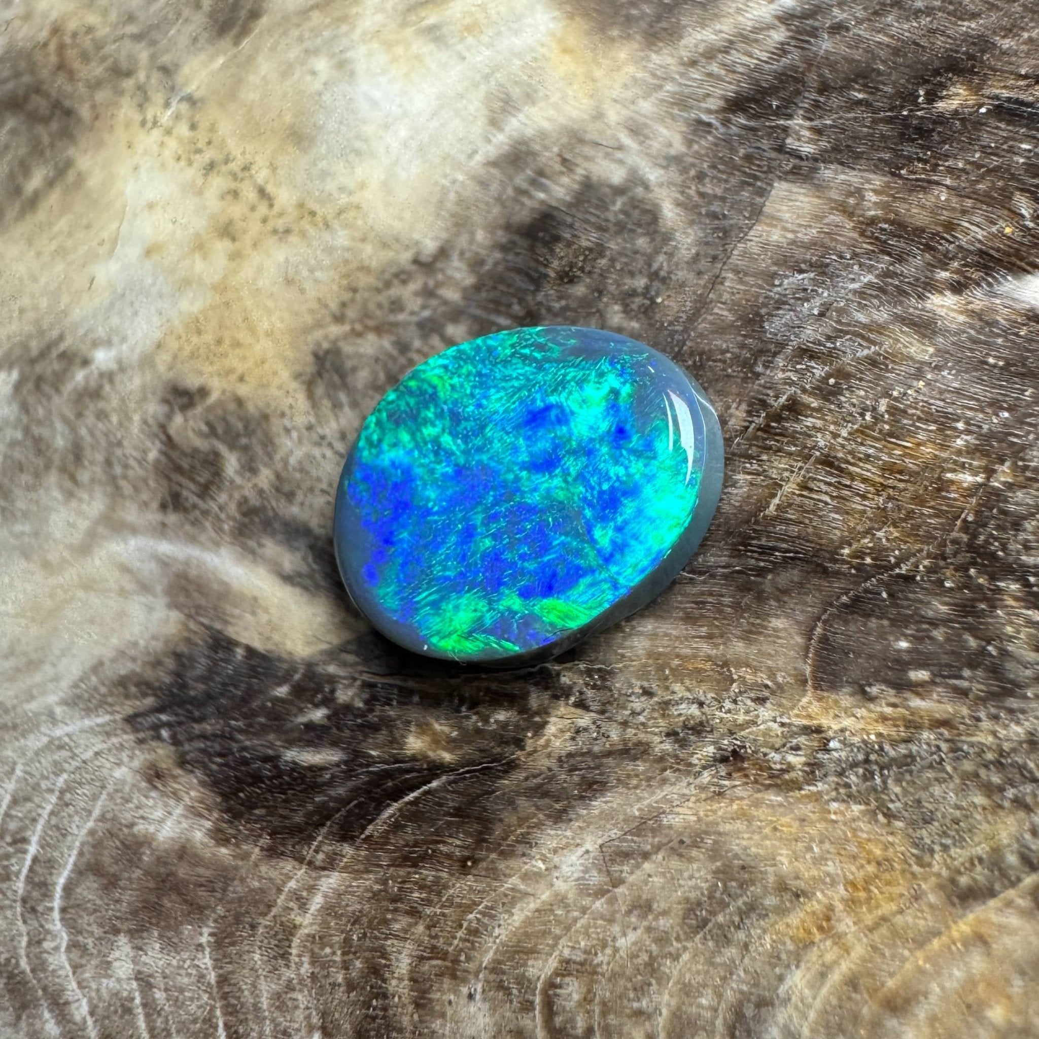 1.7ct Hand - cut Solid Lightning Ridge Semi Black Opal