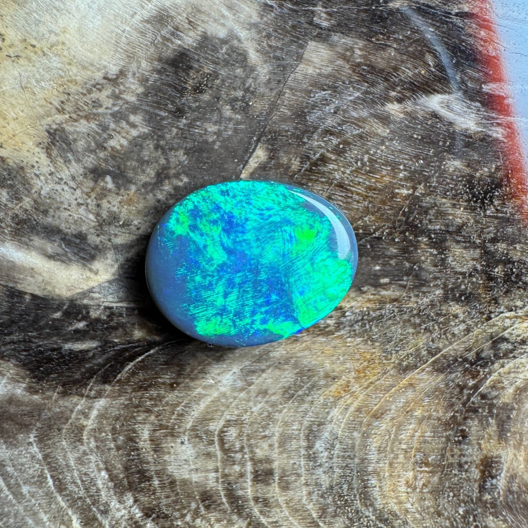 1.7ct Hand - cut Solid Lightning Ridge Semi Black Opal