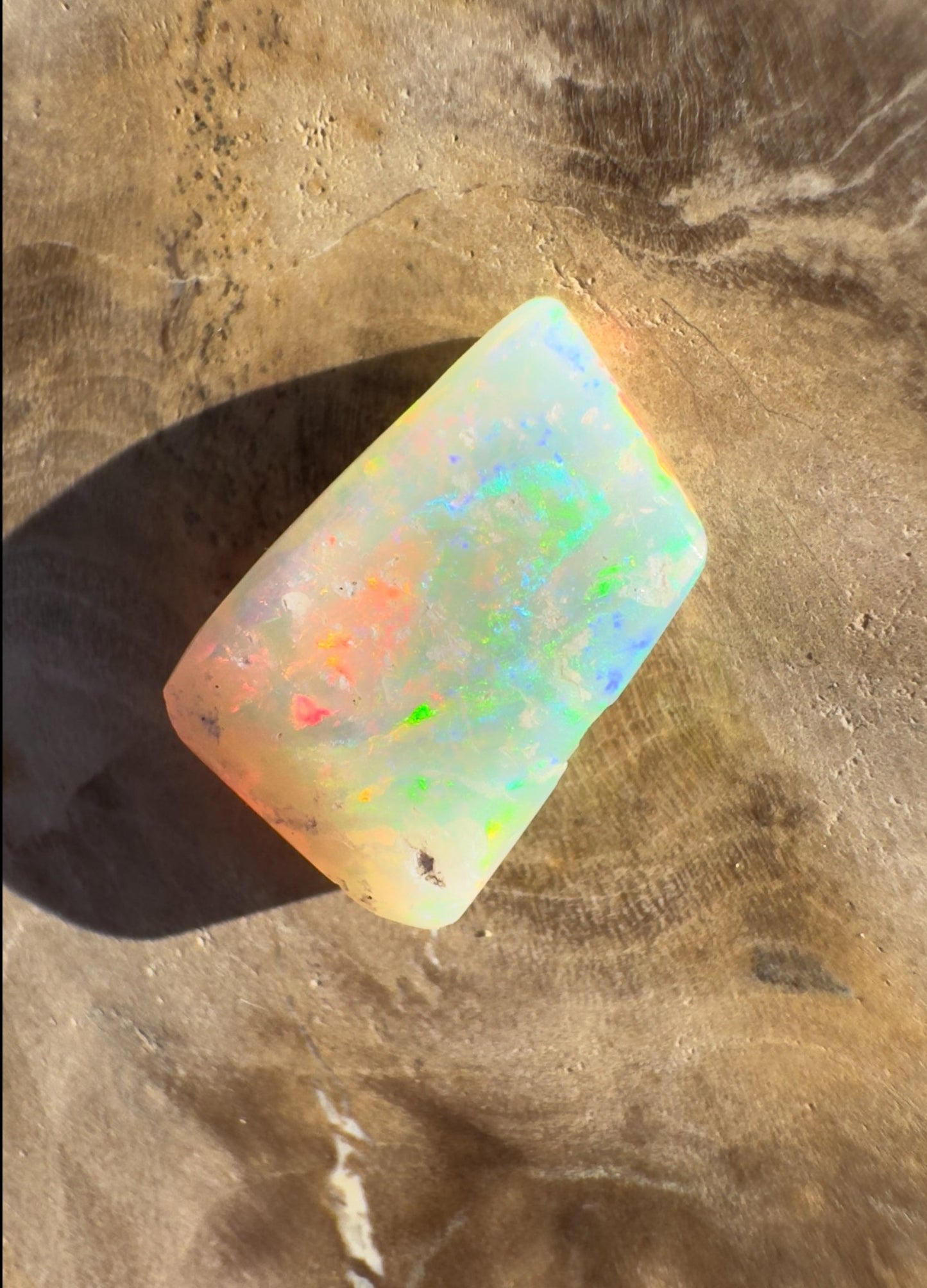 1.8ct Hand - Cut Solid Lightning Ridge Opal