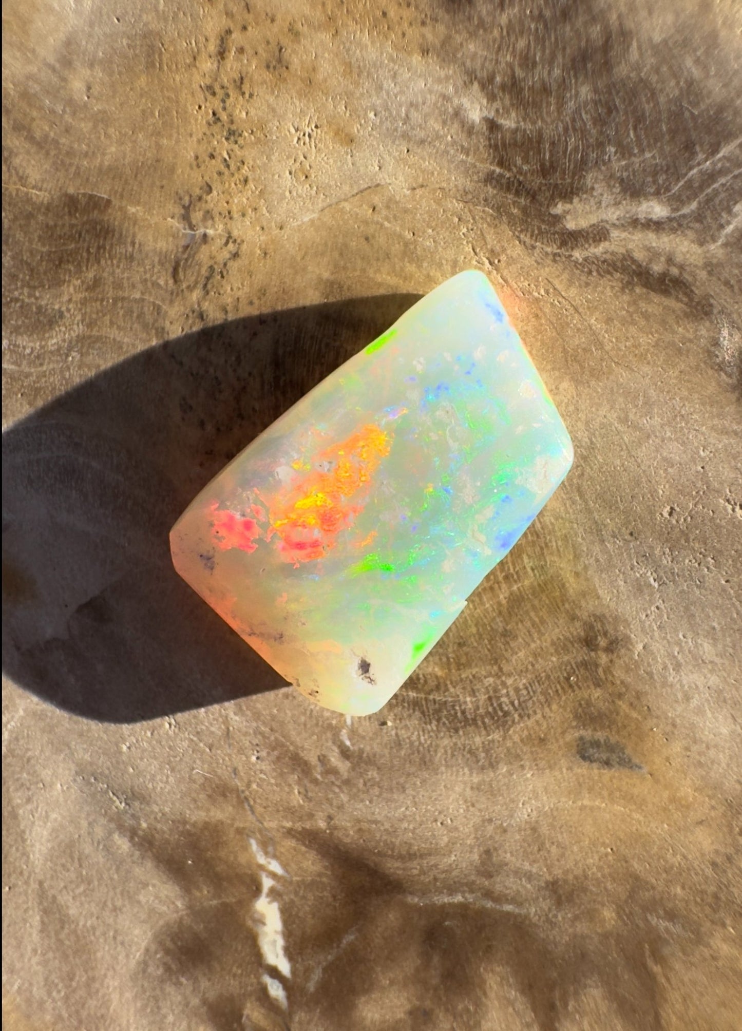 1.8ct Hand - Cut Solid Lightning Ridge Opal