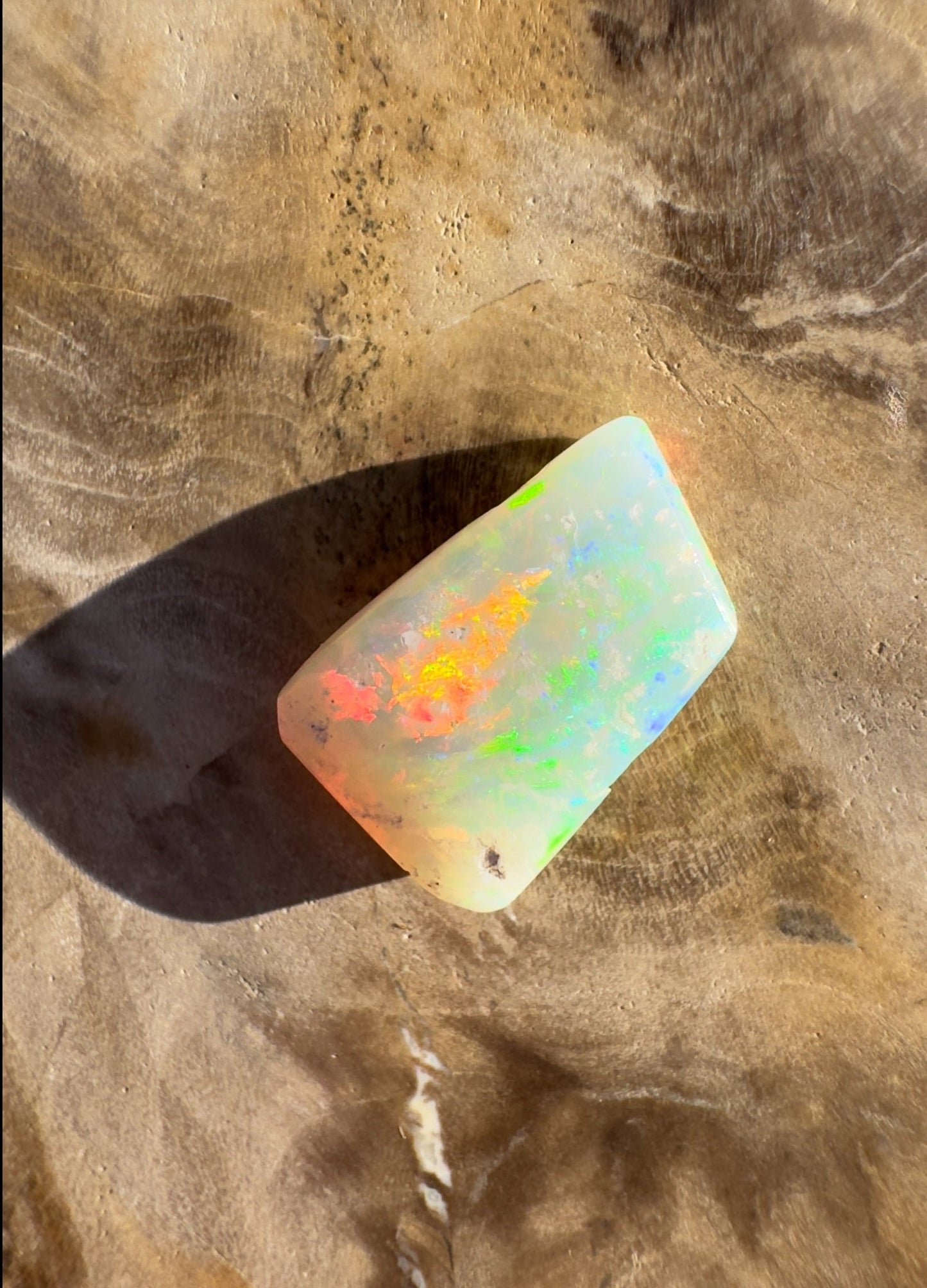 1.8ct Hand - Cut Solid Lightning Ridge Opal
