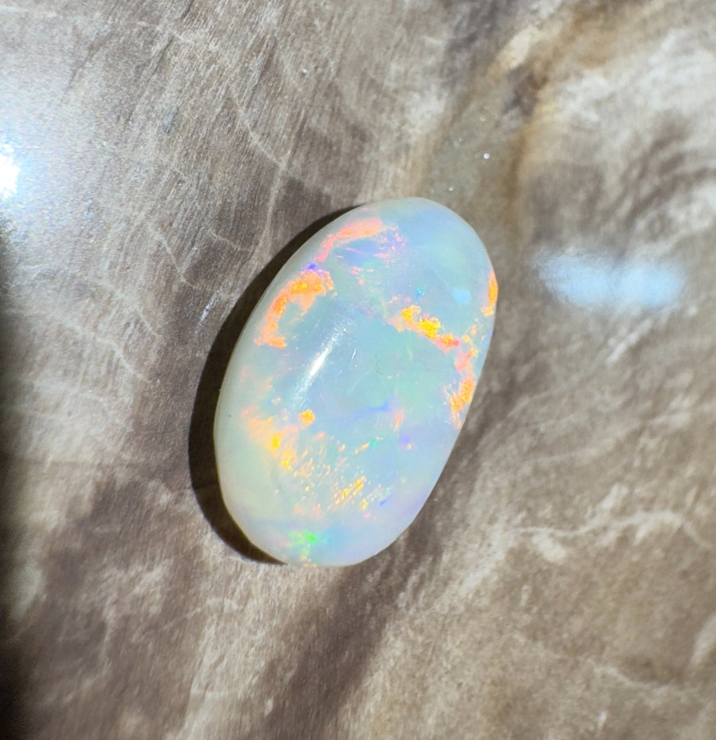 1.8ct Hand - Cut Solid Lightning Ridge Opal