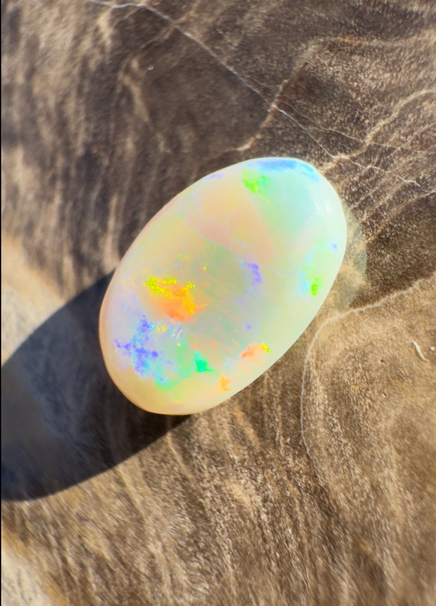 1.8ct Hand - Cut Solid Lightning Ridge Opal