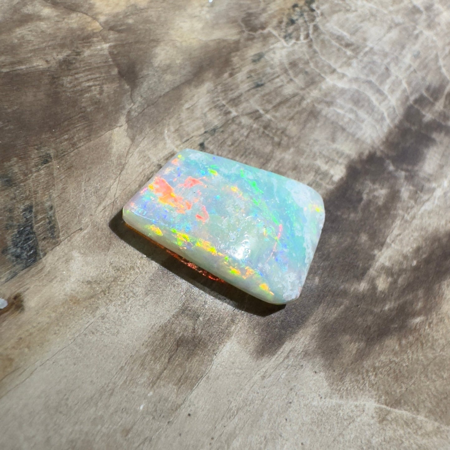 1.8ct Hand - Cut Solid Lightning Ridge Opal
