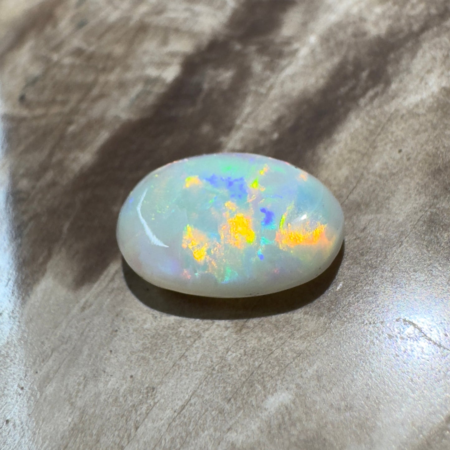 1.8ct Hand - Cut Solid Lightning Ridge Opal
