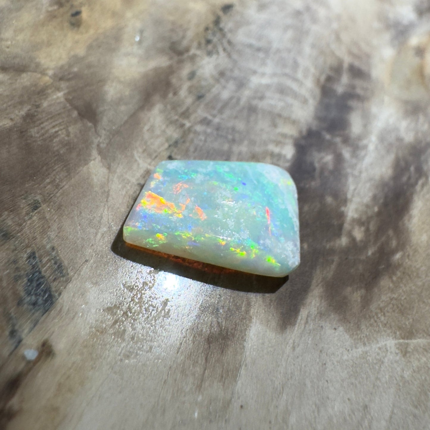 1.8ct Hand - Cut Solid Lightning Ridge Opal