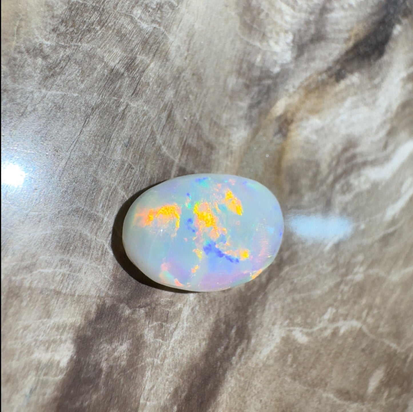 1.8ct Hand - Cut Solid Lightning Ridge Opal