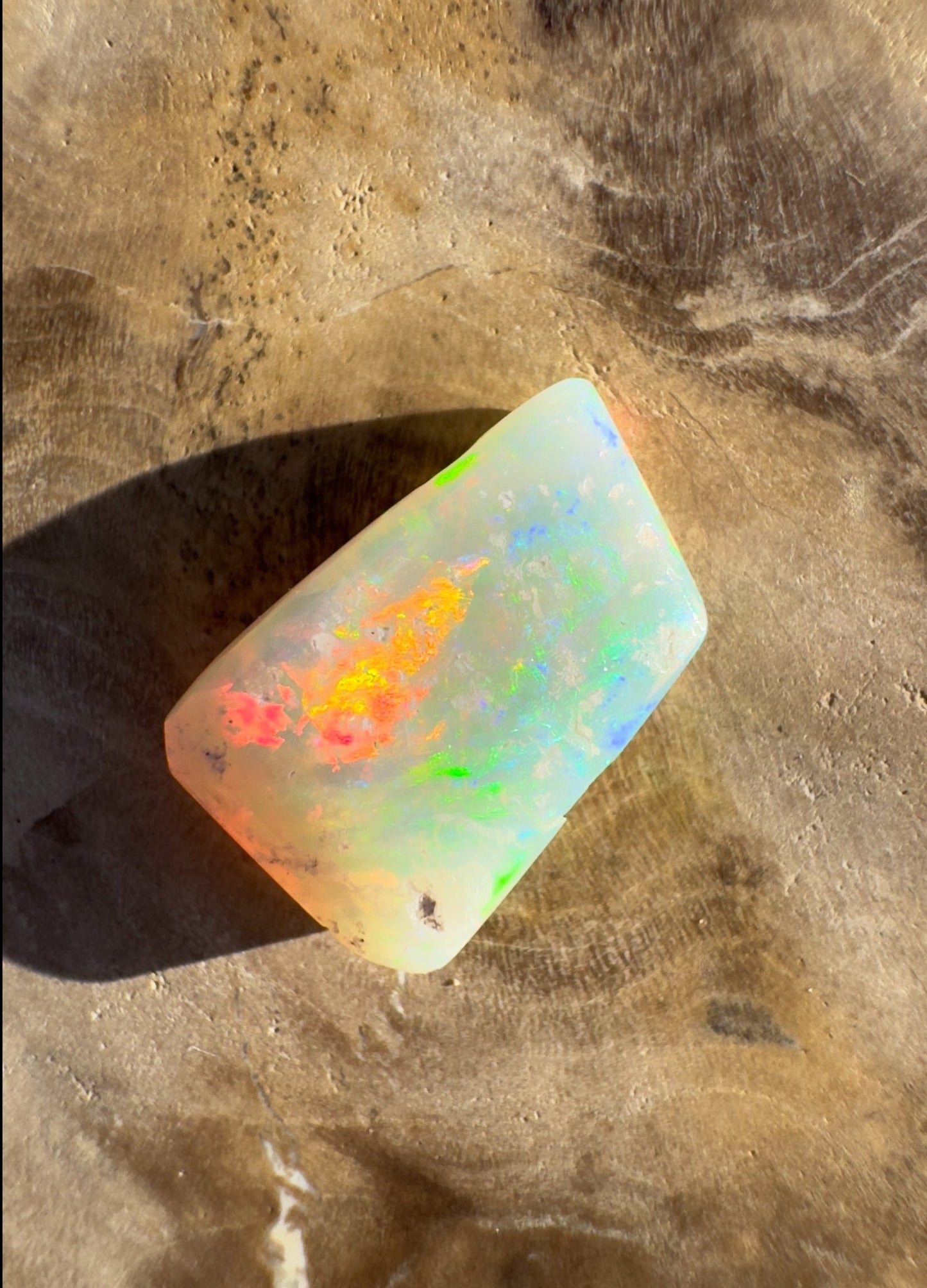 1.8ct Hand - Cut Solid Lightning Ridge Opal