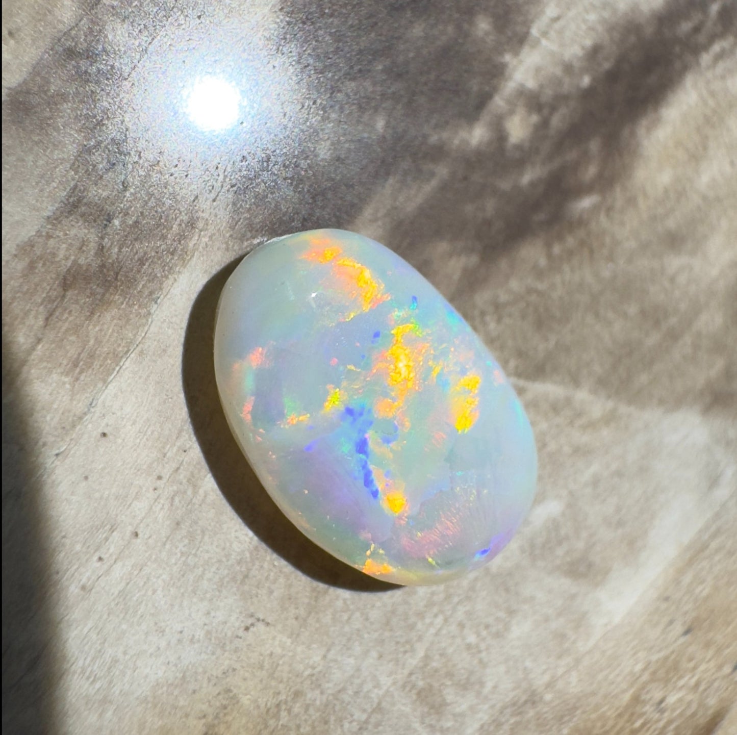 1.8ct Hand - Cut Solid Lightning Ridge Opal
