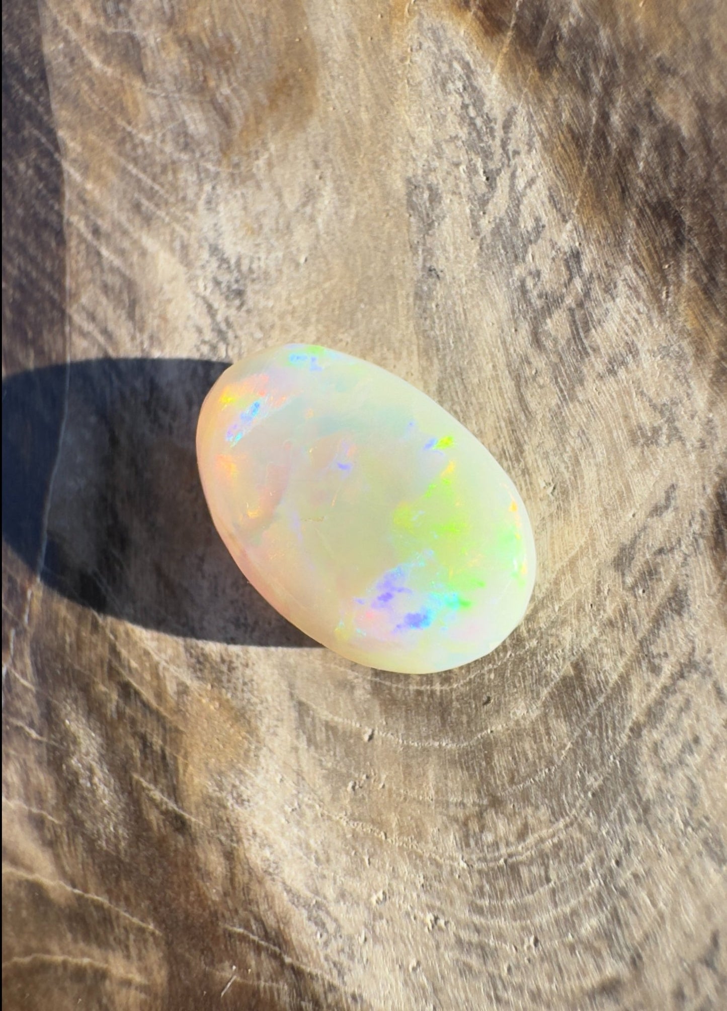1.8ct Hand - Cut Solid Lightning Ridge Opal