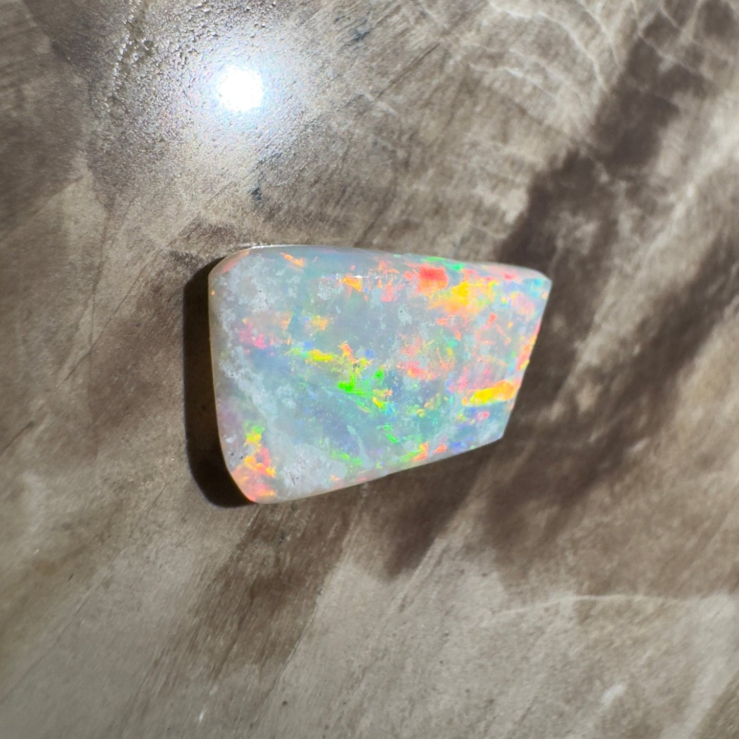 1.8ct Hand - Cut Solid Lightning Ridge Opal