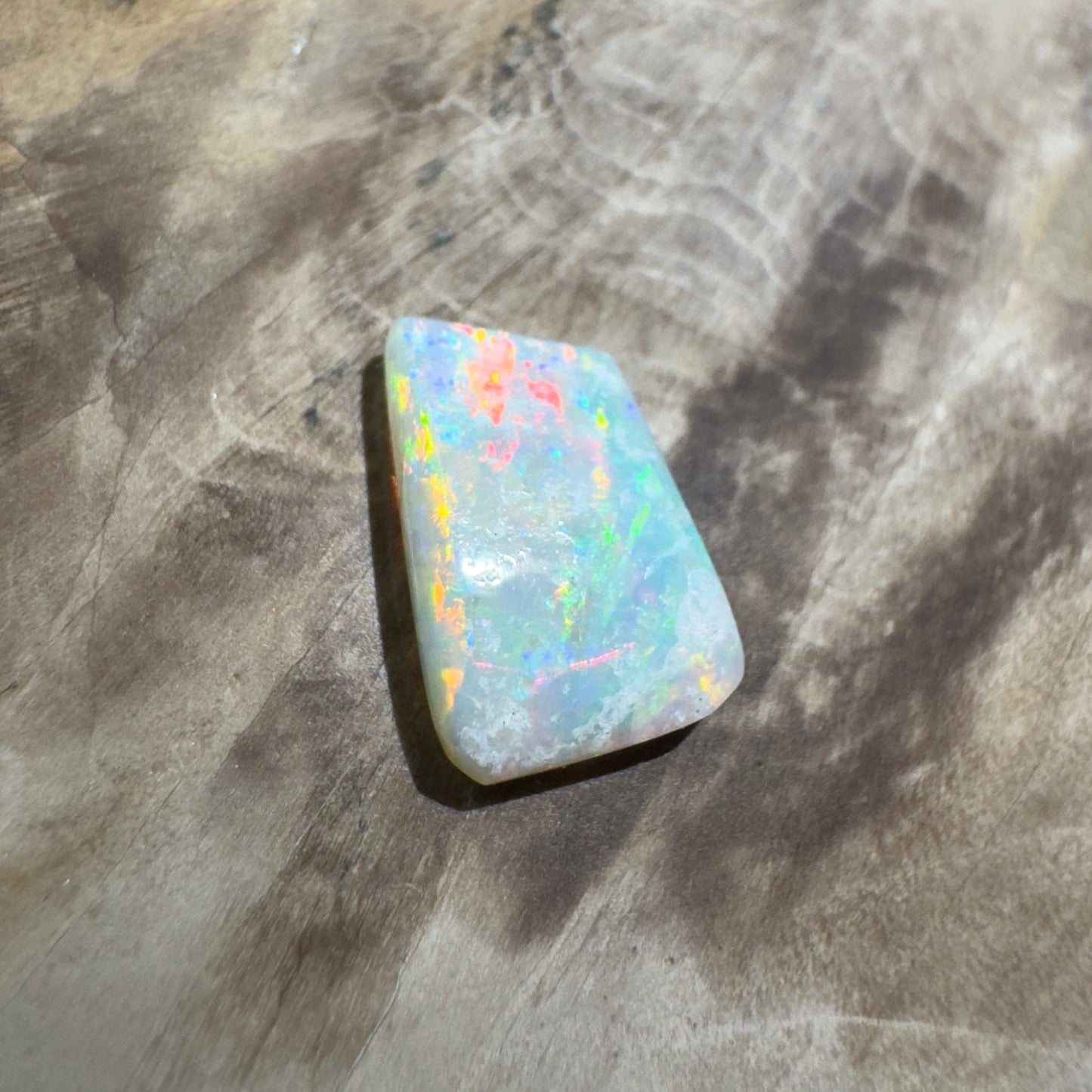 1.8ct Hand - Cut Solid Lightning Ridge Opal