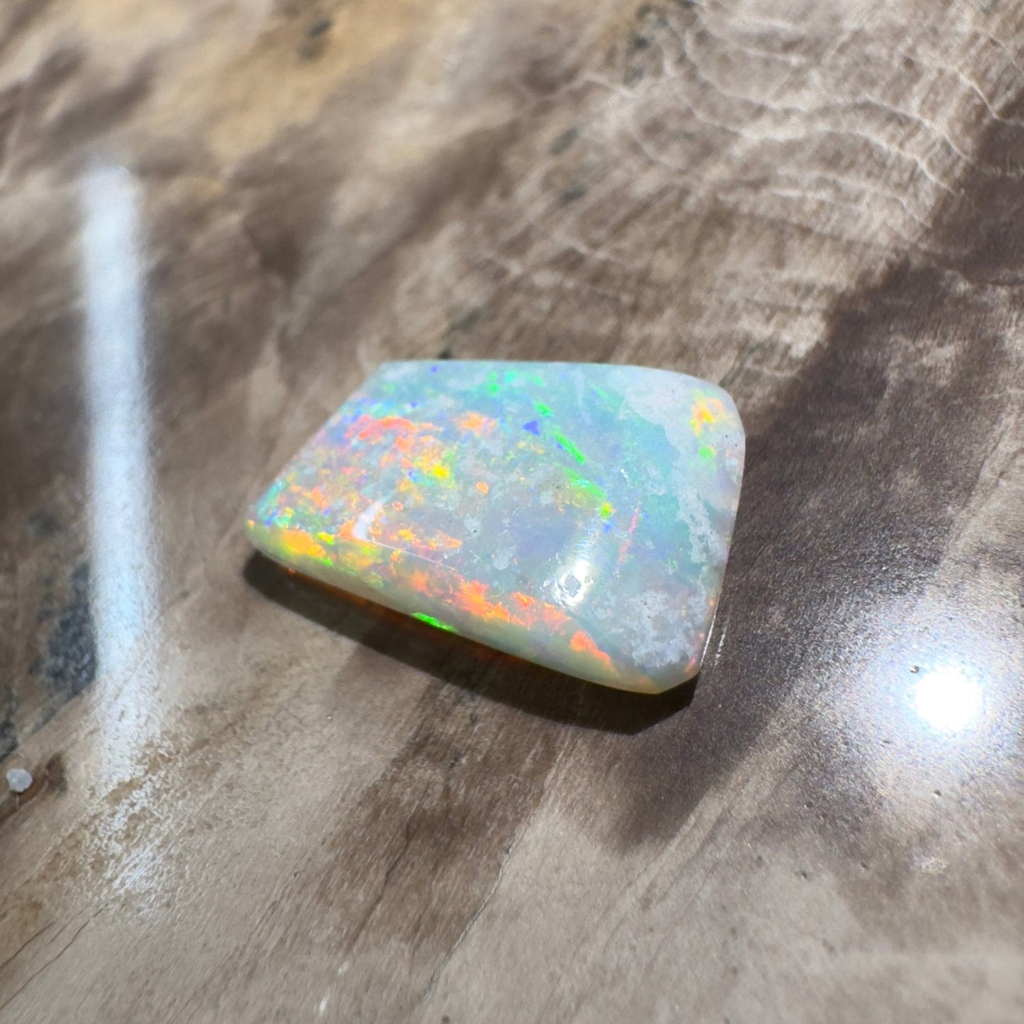 1.8ct Hand - Cut Solid Lightning Ridge Opal