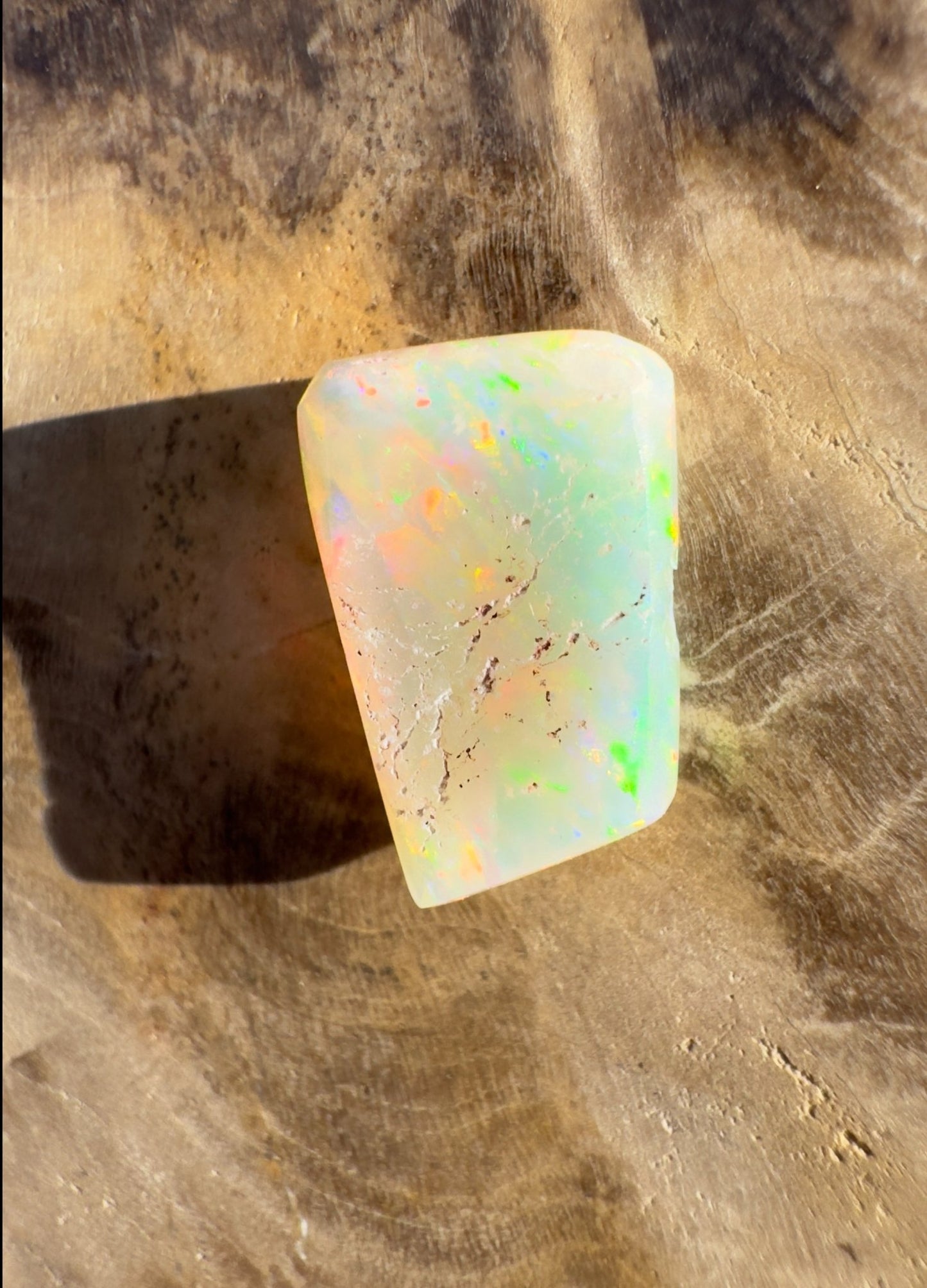 1.8ct Hand - Cut Solid Lightning Ridge Opal