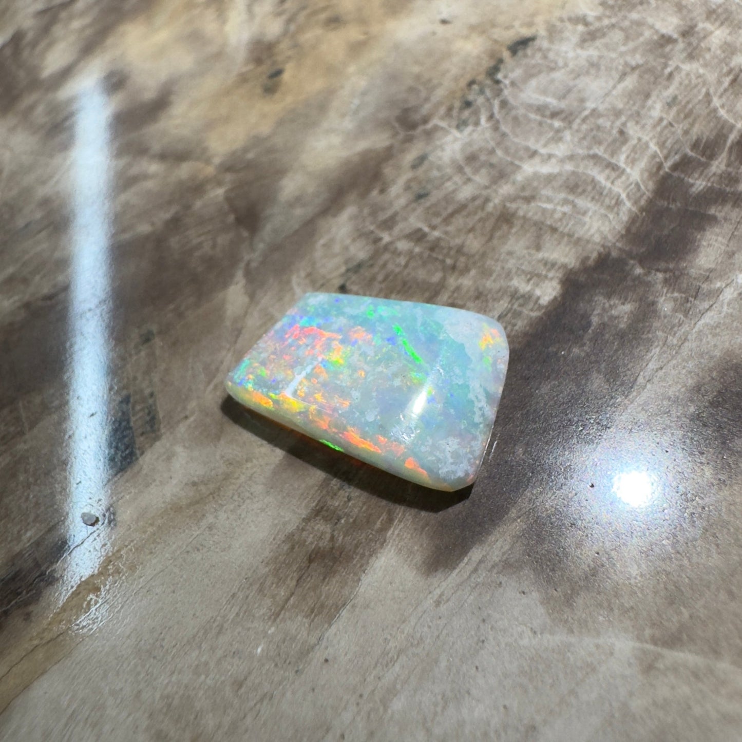 1.8ct Hand - Cut Solid Lightning Ridge Opal