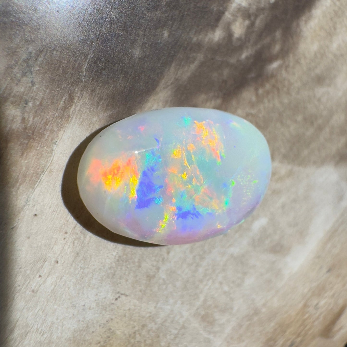 1.8ct Hand - Cut Solid Lightning Ridge Opal